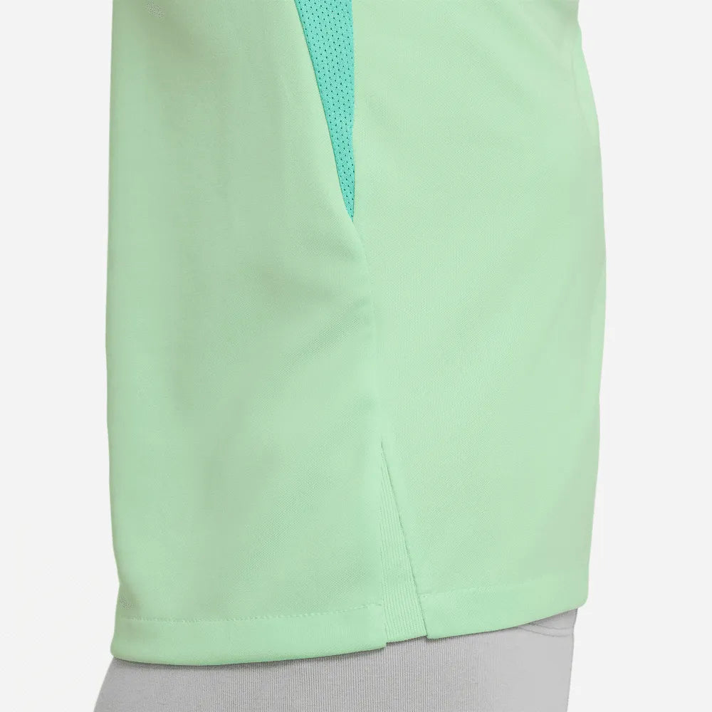 Nike 2022-23 Brazil Youth Strike Training Jersey (Detail 2)