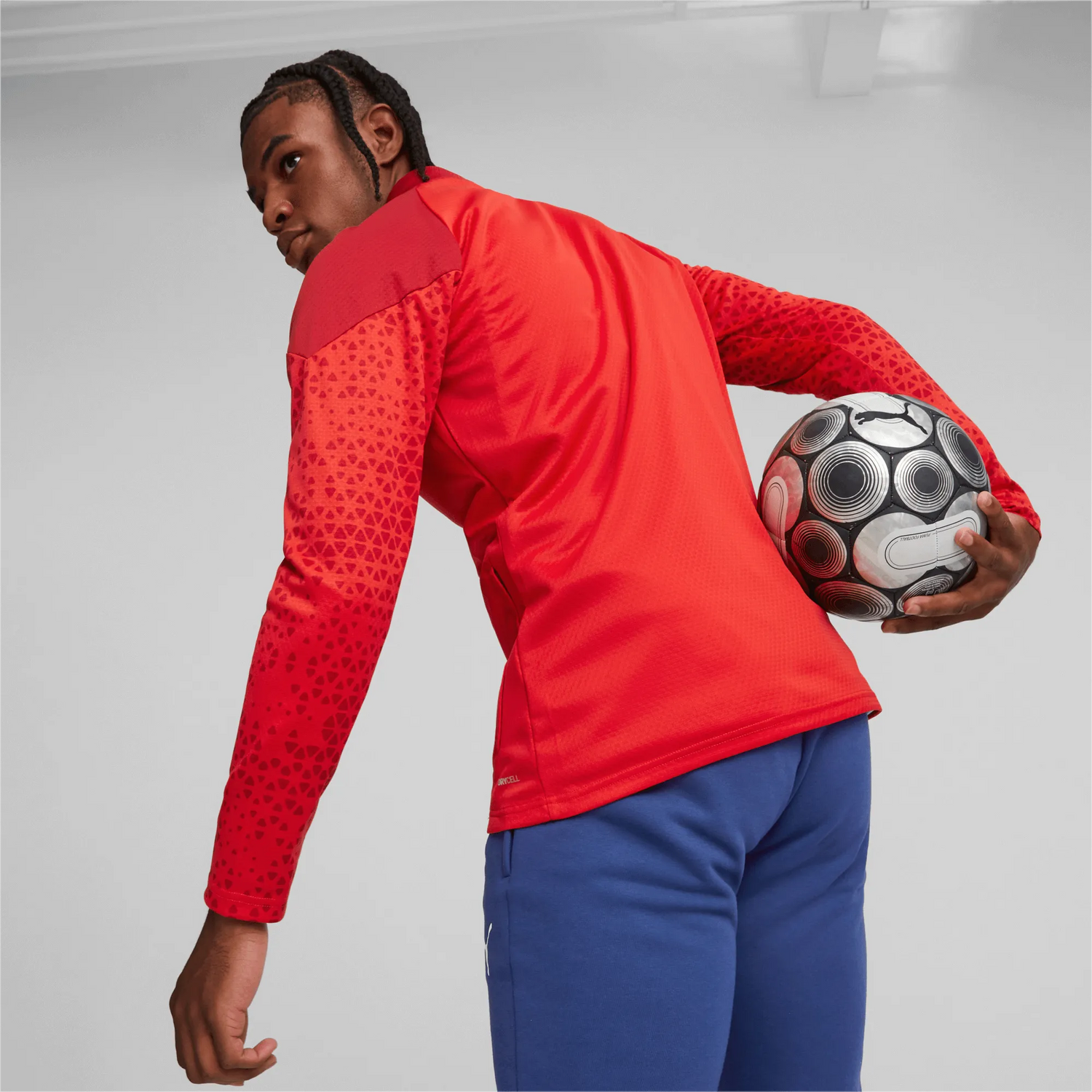 Puma 2023-24 Chivas Men's Training Jacket (Model - Back)