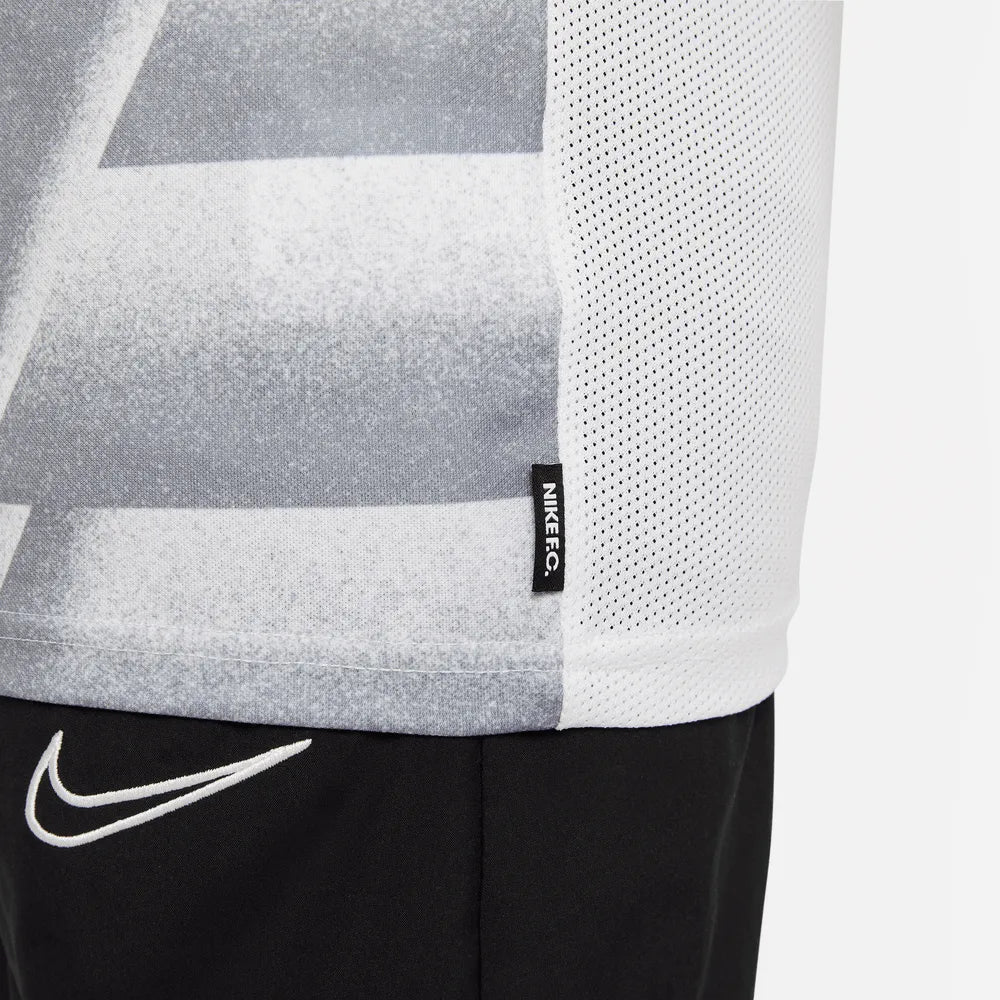 Nike FC 2022 Youth Libero Top SS - Grey-White (Detail 2)