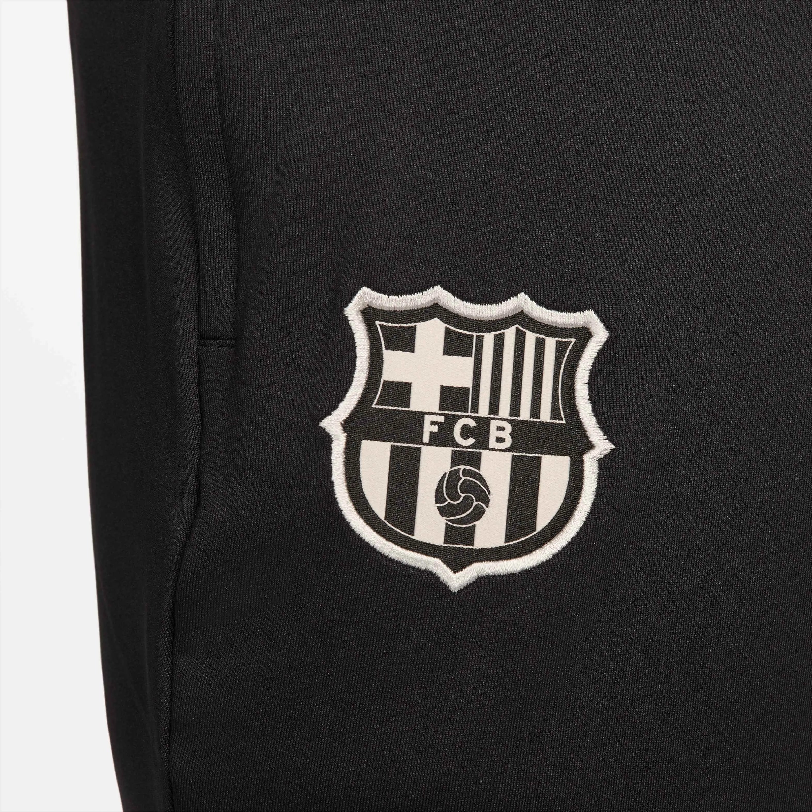 Nike 2024-25 Barcelona Men's Strike Pants (Detail 2)