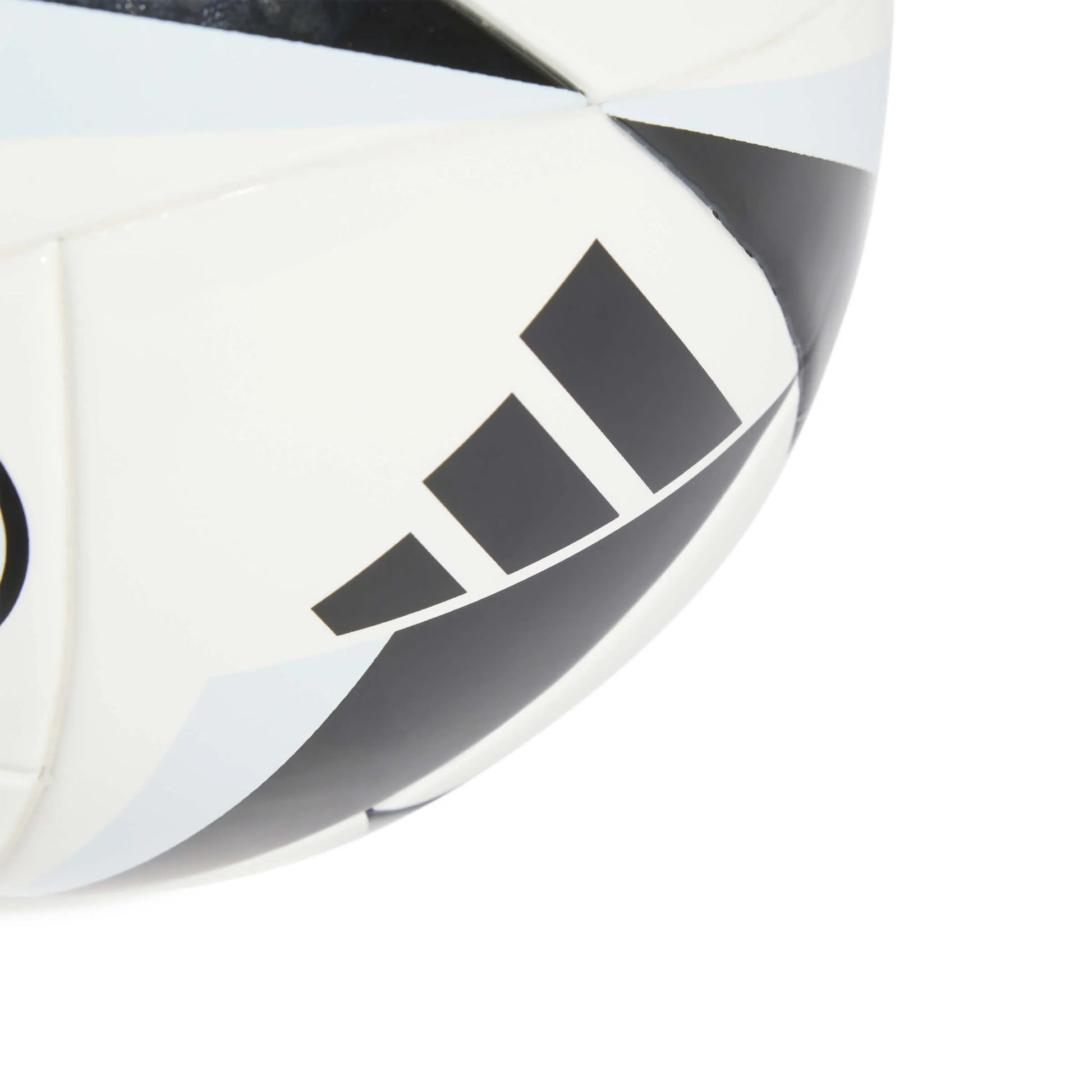 adidas Real Madrid Home Mini Ball (Detail 2)