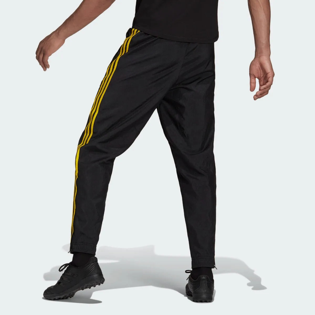 Adidas 2021-22 Manchester United icons Woven Pants -  Black-Yellow (Model - Back)
