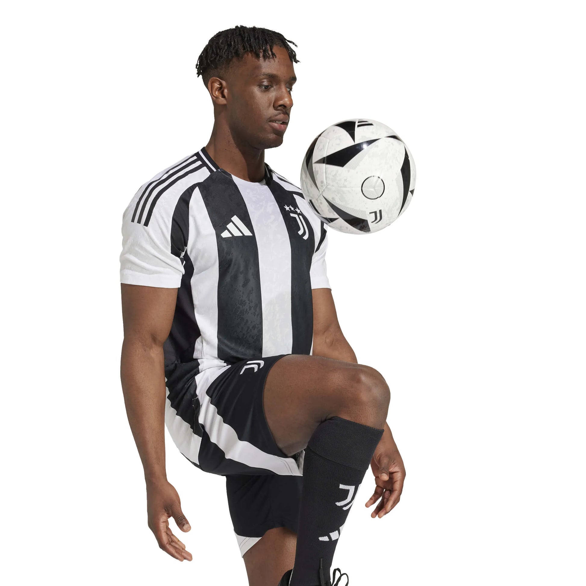 adidas 2024-25 Juventus Men's Authentic Home Jersey (Model - Side)