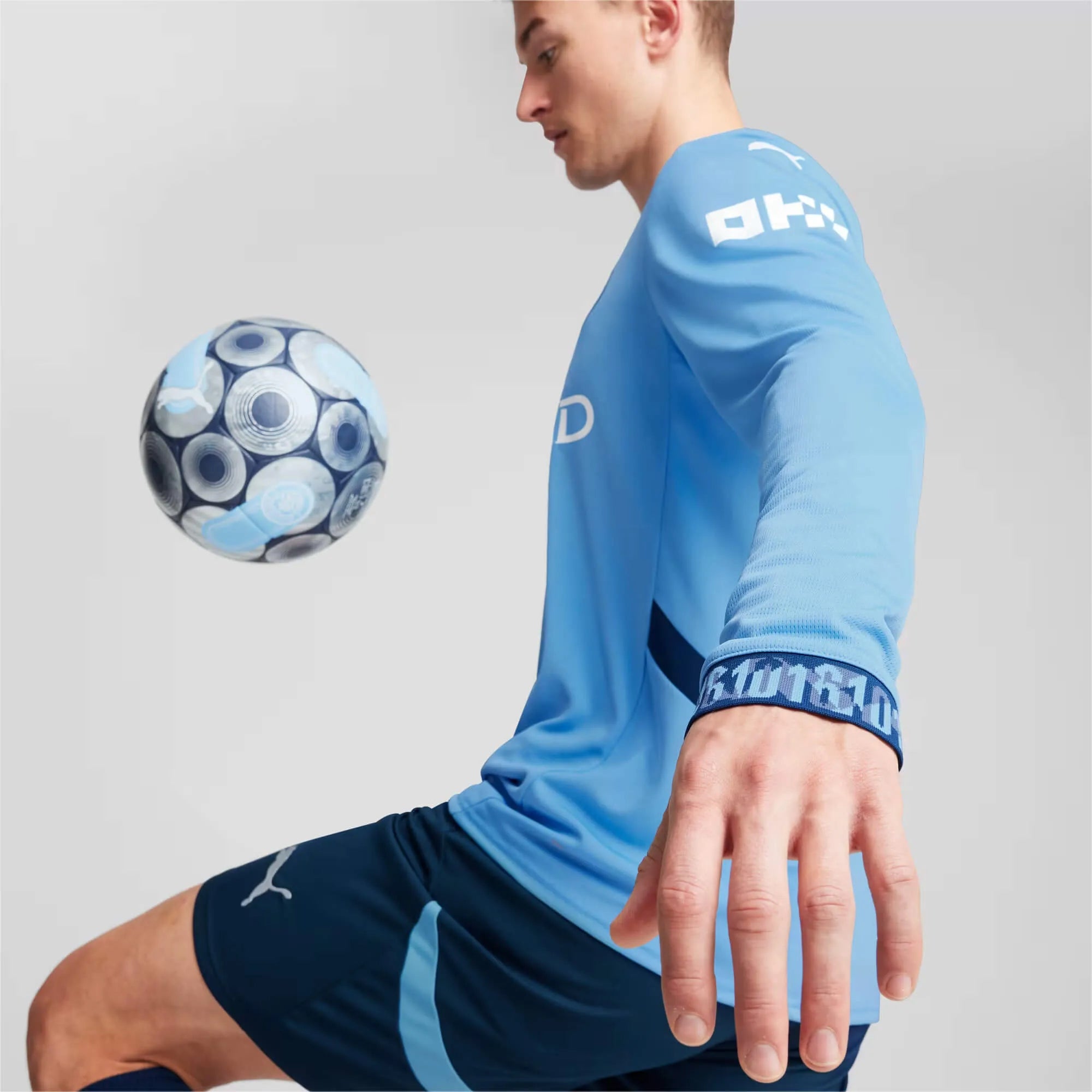 Puma 2024-25 Manchester City Men's Stadium Home Long-Sleeve Jersey (Detail 2)