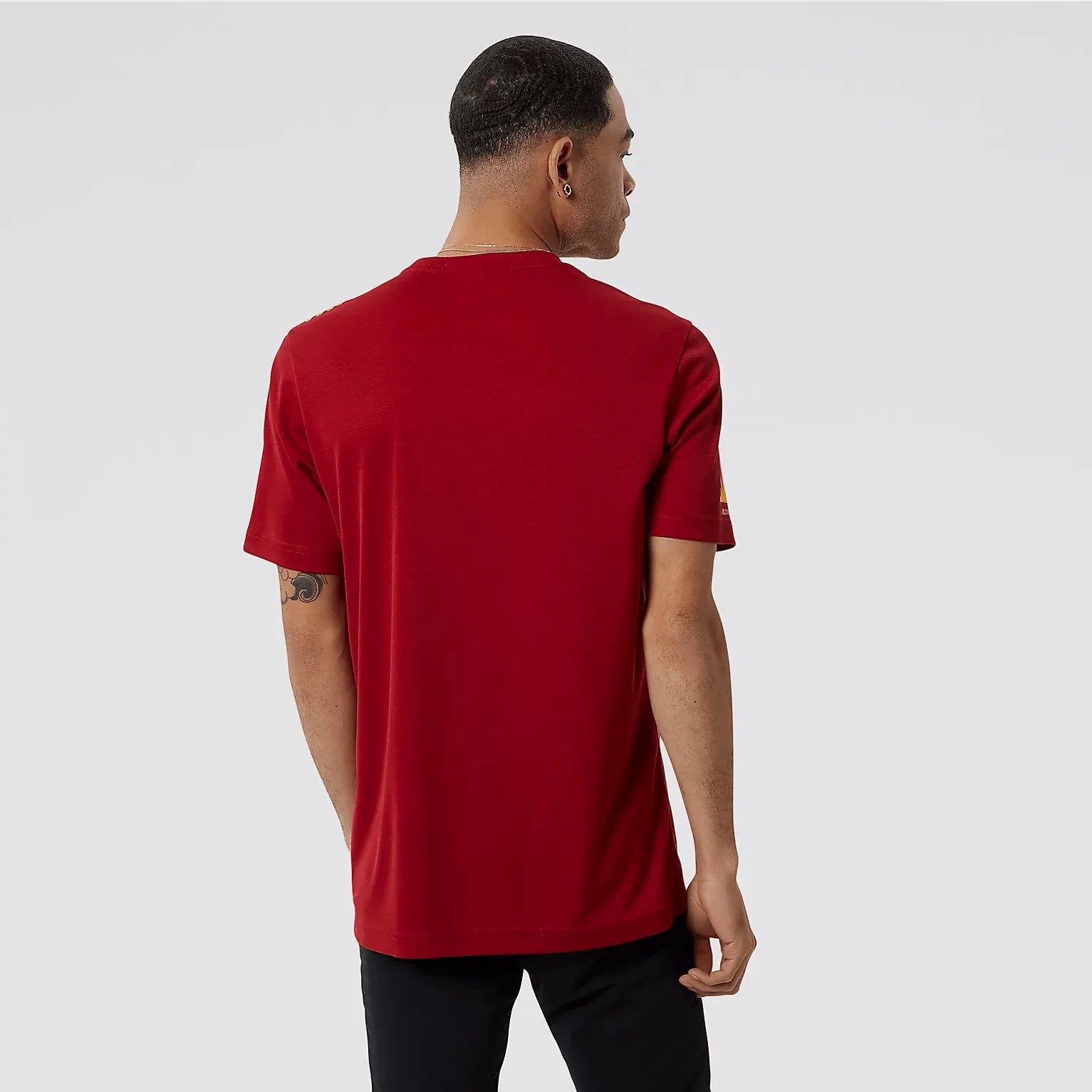 New Balance 2022-23 Roma Pre-Match Jersey Red (Model - Back)
