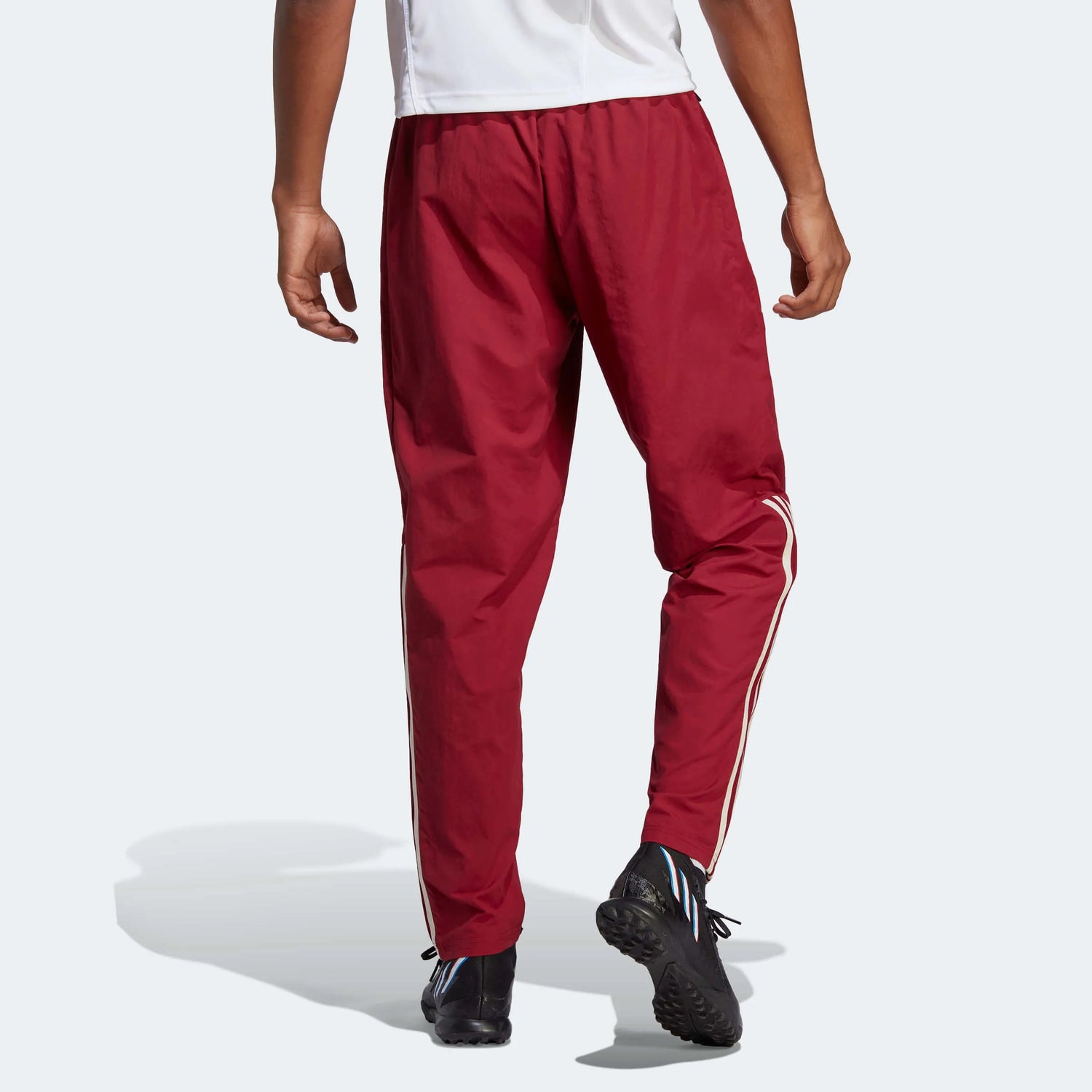 adidas 2022-23 Mexico Presentation Pants - Burgundy (Model - Back)