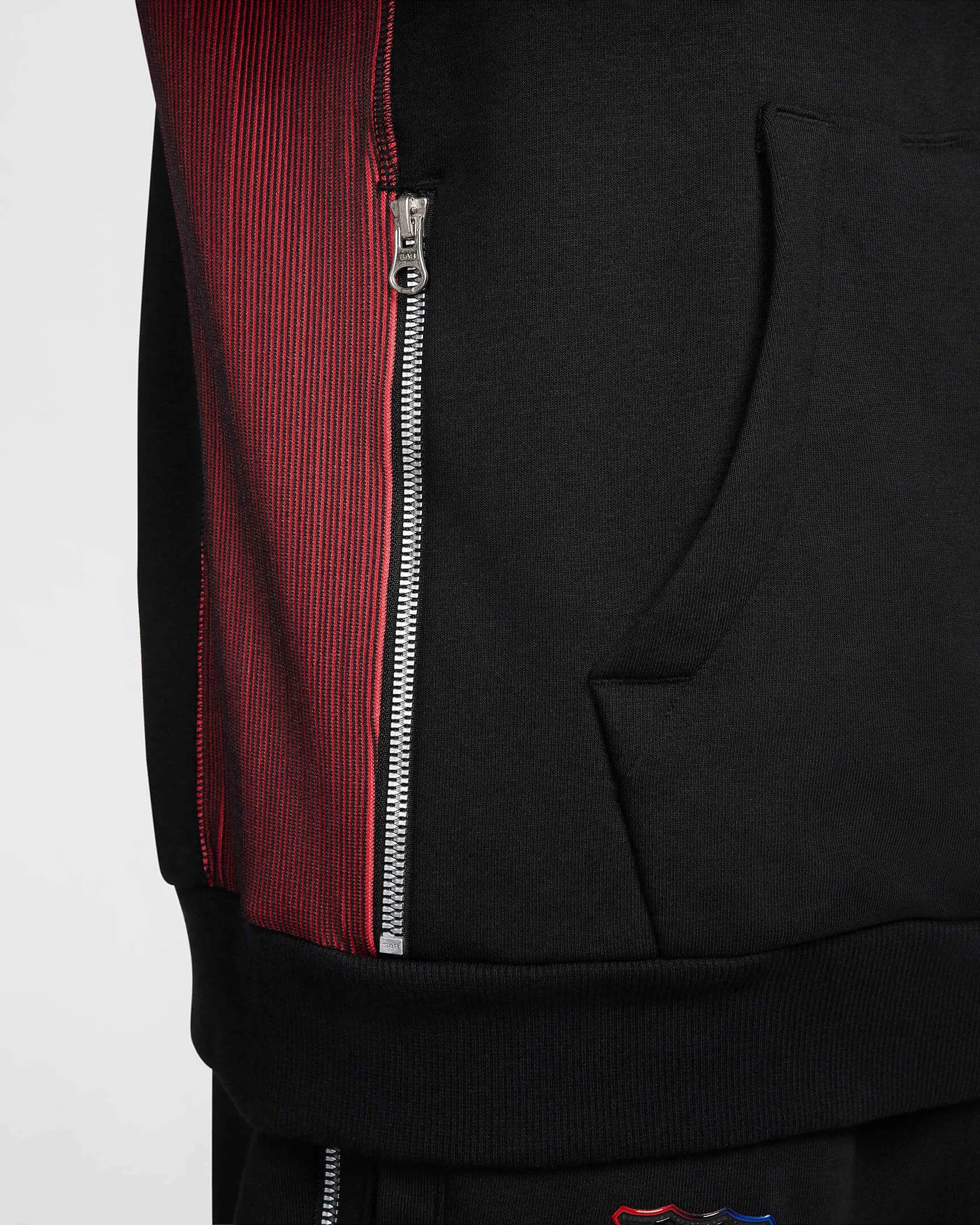 Nike 2024-25 Barcelona Men's Dri-FIT Pullover Hoodie (Detail 6)