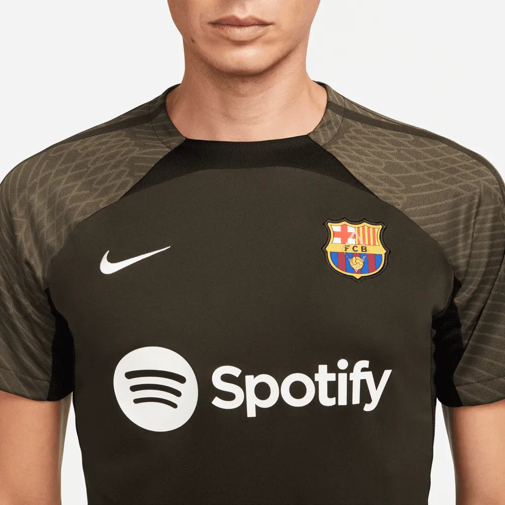 Nike 2023-24 Barcelona Men's DF Strike Training Jersey (Detail 1)