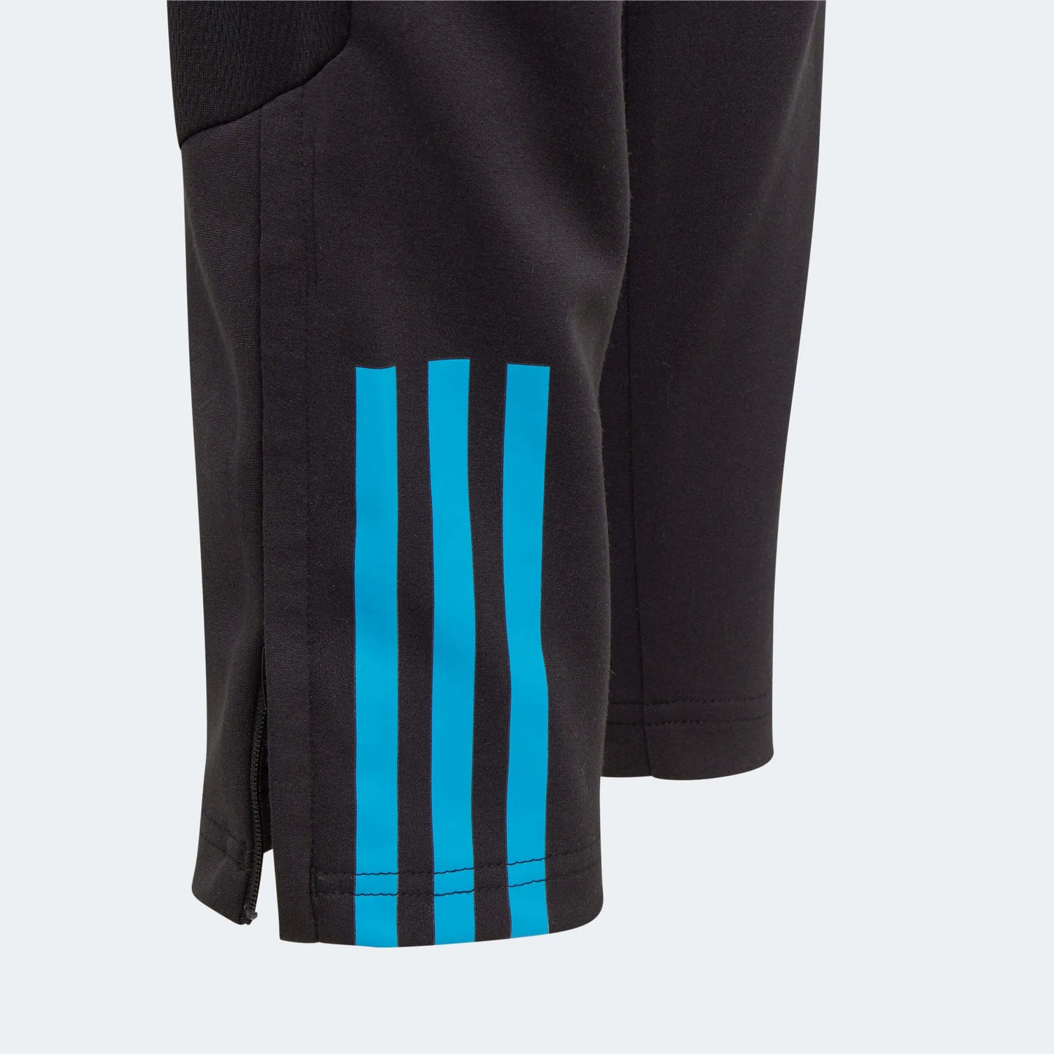 adidas 2023-24 Arsenal Youth Training Pants (Detail 3)