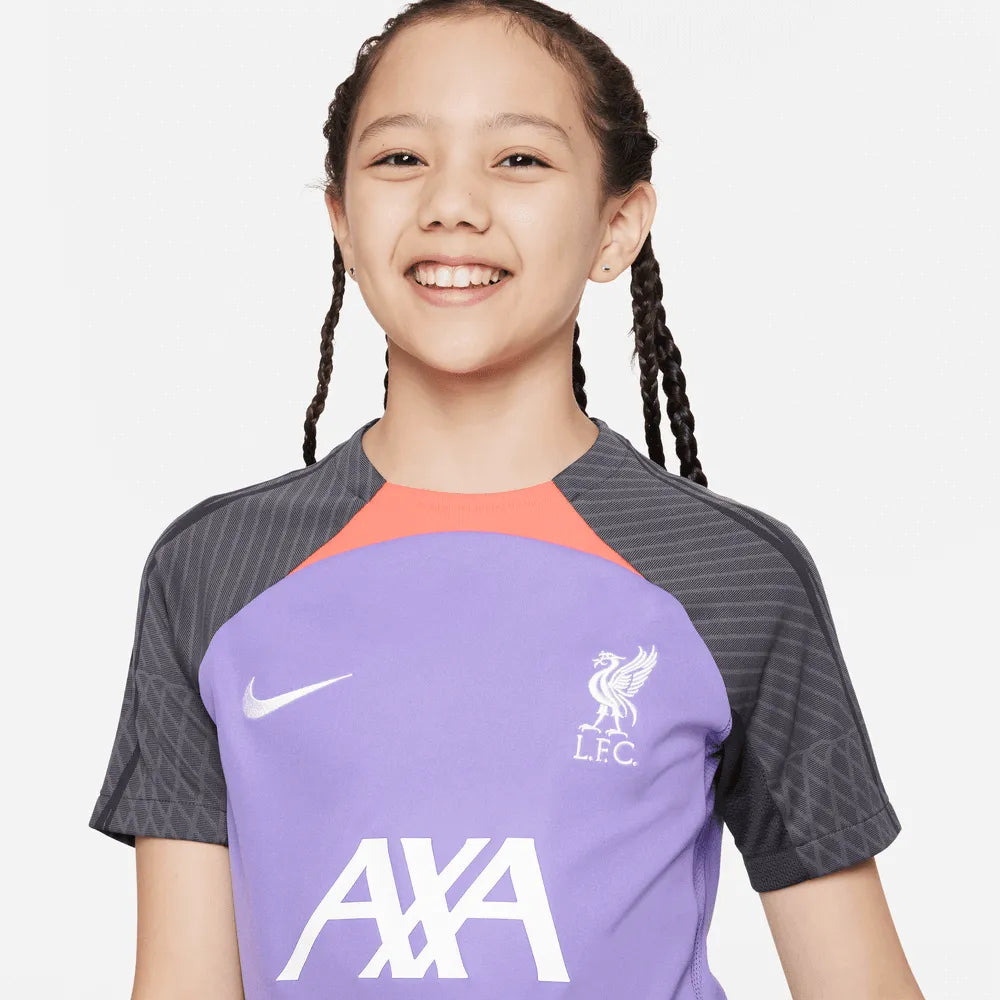 Nike 2023-24 Liverpool Youth Strike Training Jersey (Detail 1)