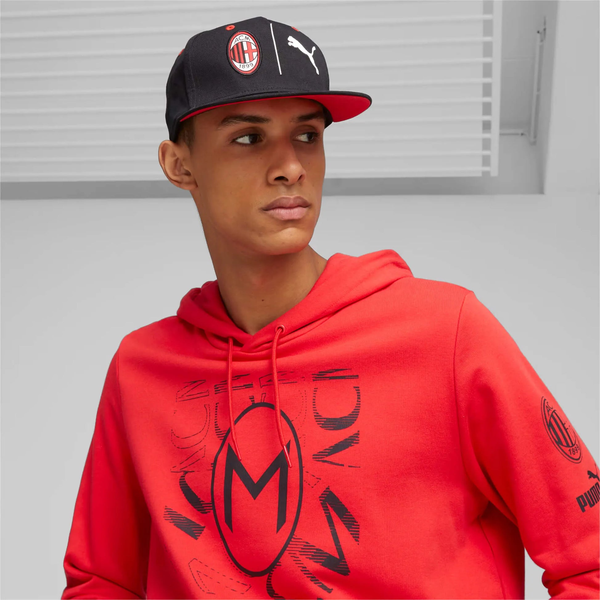 Puma 2023-24 AC Milan Fan Flatbrim Cap (Model - Front)