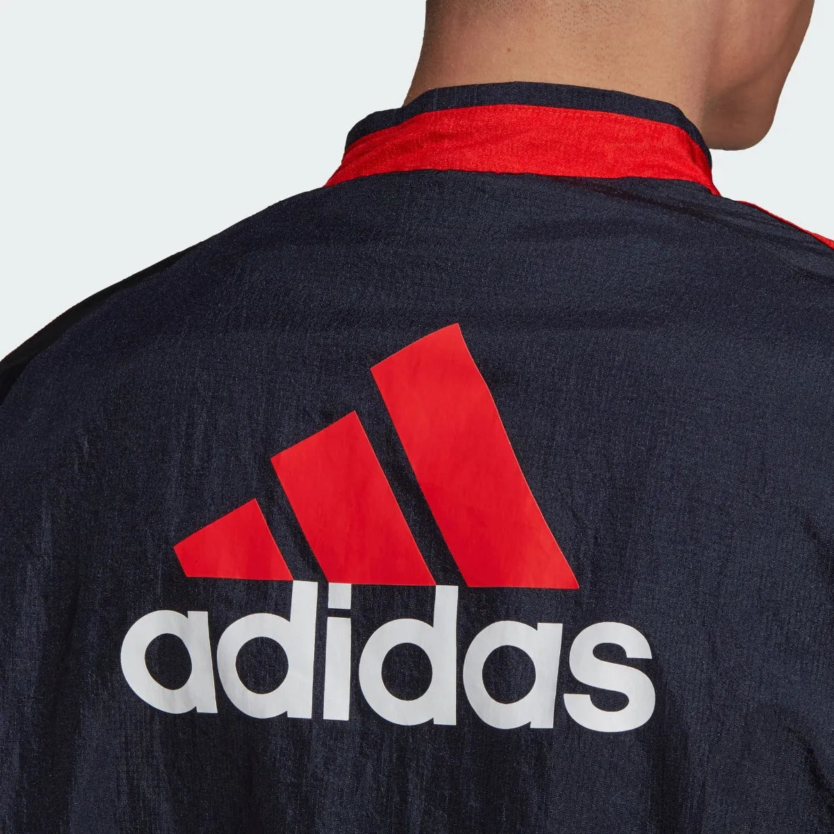 Adidas 2021-22 Bayern Munich Icon Woven Jacket - Navy-Red (Detail 2)