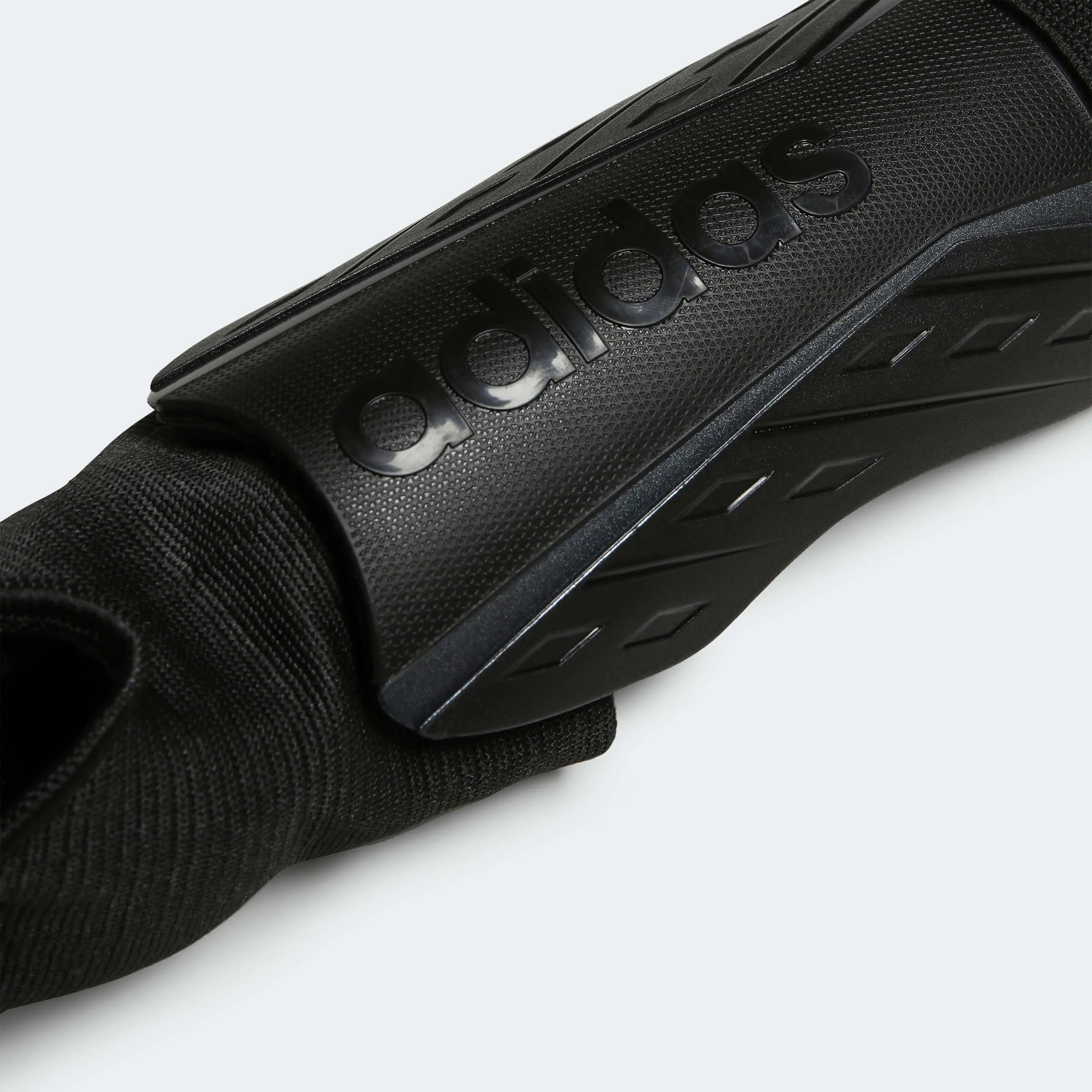 adidas Tiro MTC Shin Guard (Detail 1)