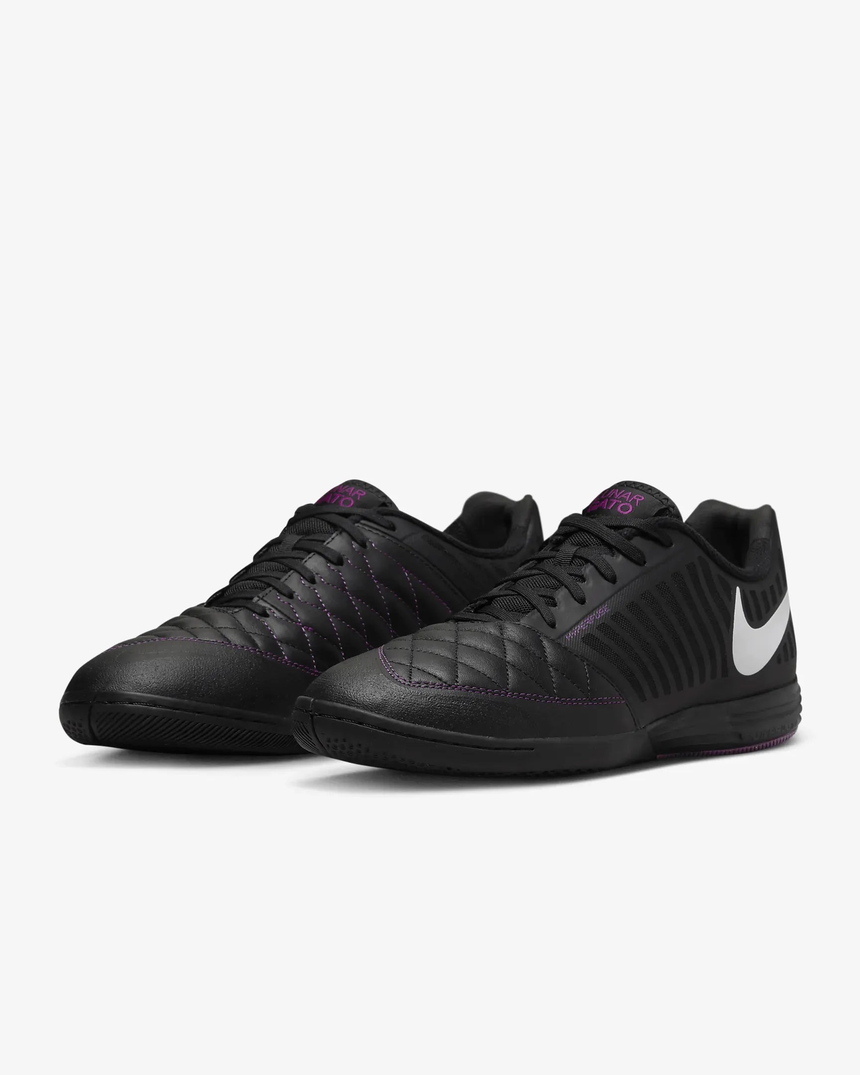 Nike Lunar Gato II Indoor - Black-White (Pair - Diagonal)