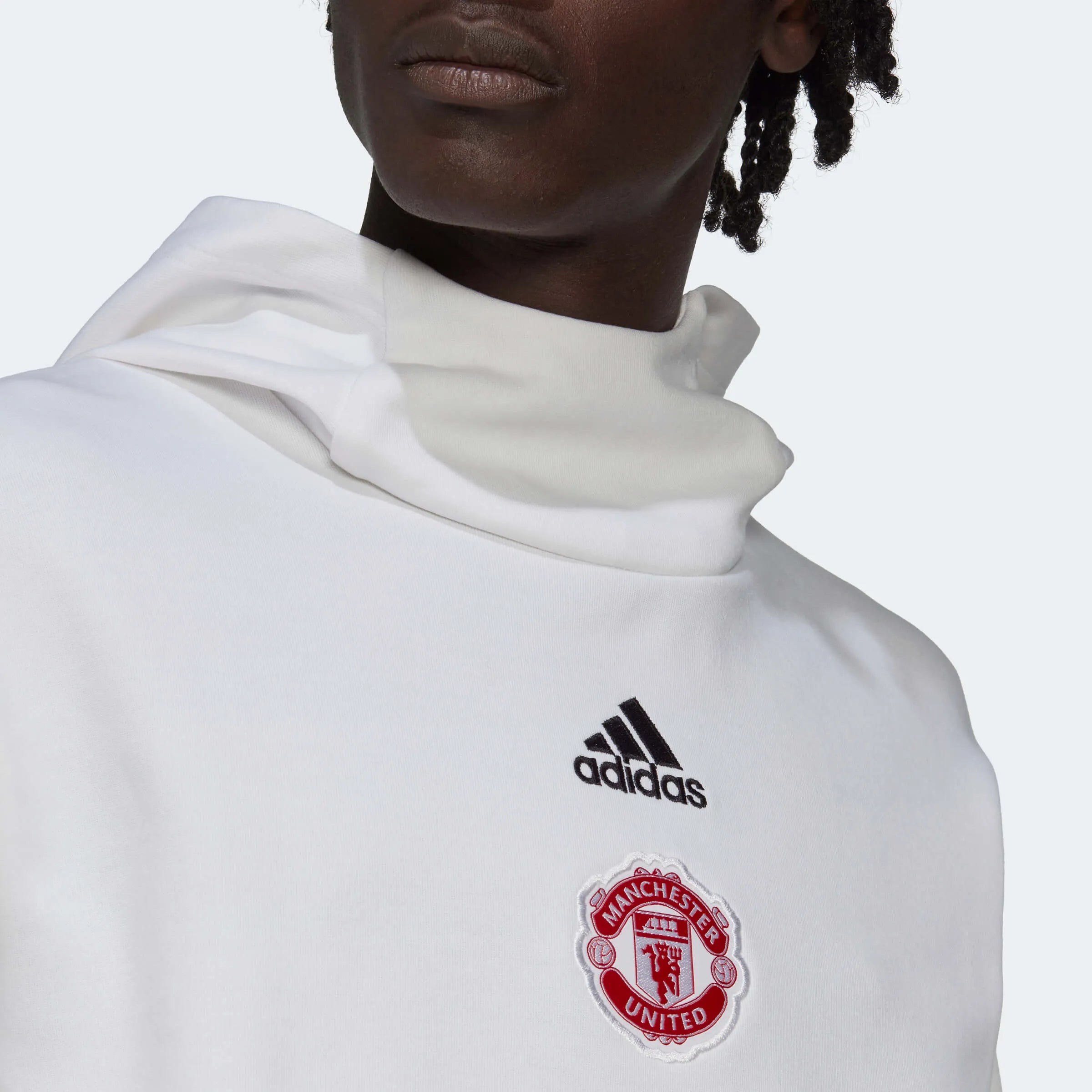 adidas 2022-23 Manchester United Travel Hoodie - White (Detail 1)