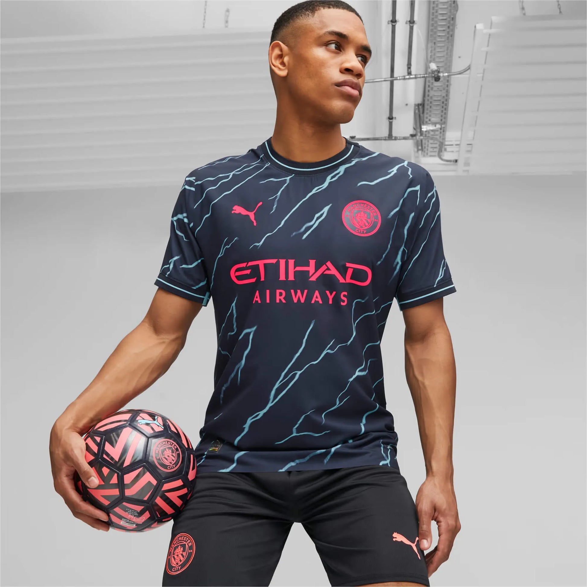 Puma 2023-24 Manchester City Men's Authentic Third Jersey (Model - Front)