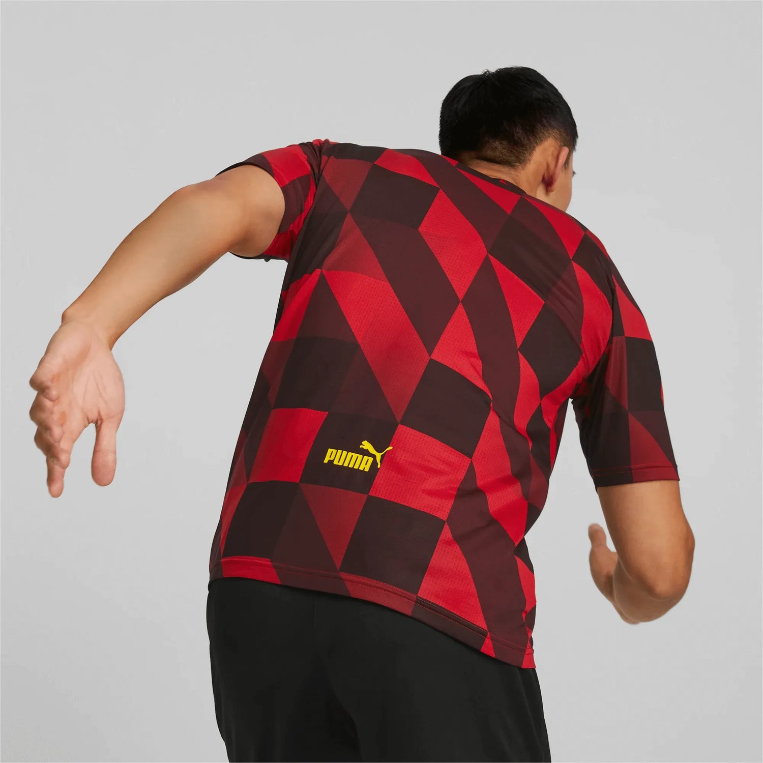 Puma Manchester City Pre-Match Jersey - Red - Black (Model - Back)