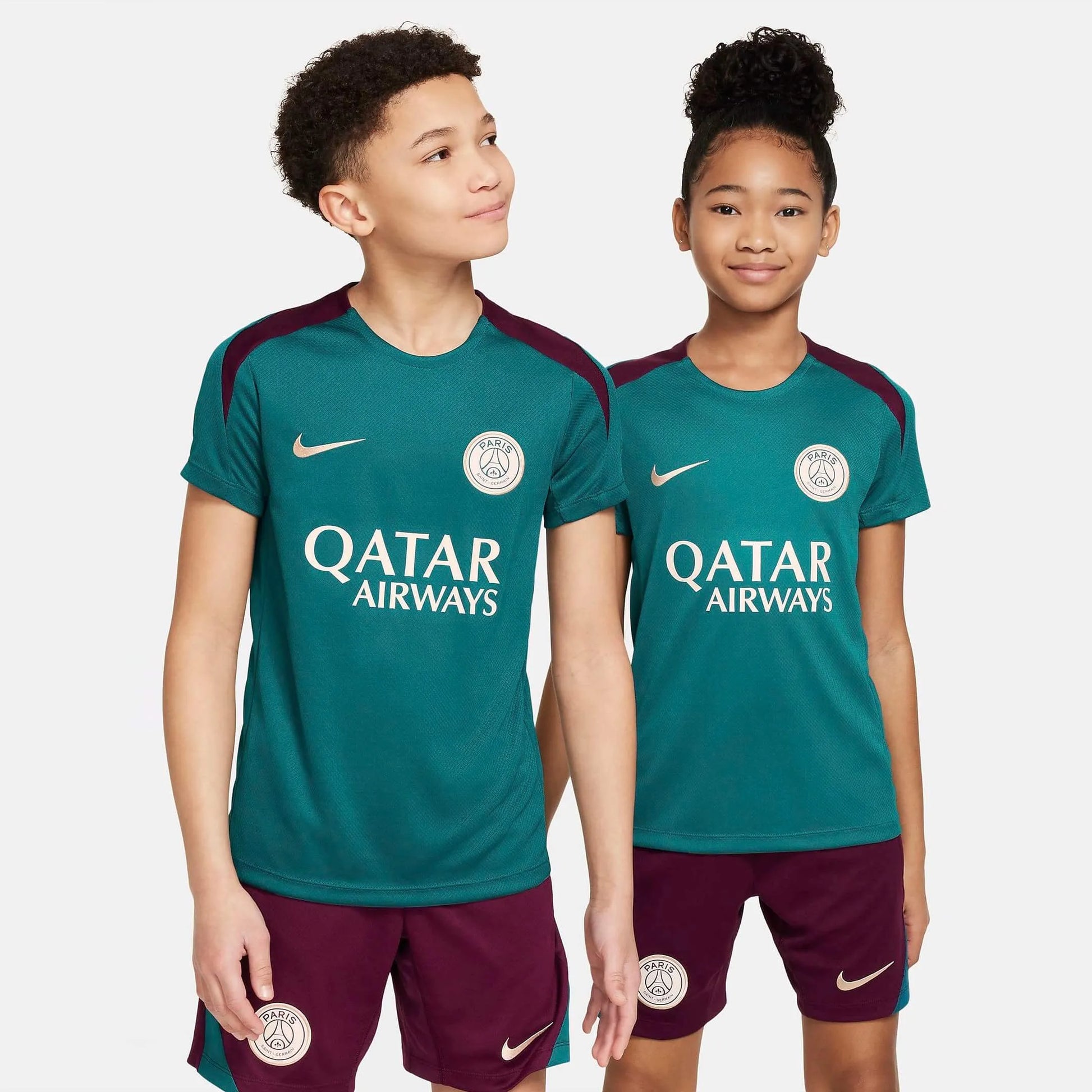 Nike 2024-25 PSG Youth DF Strike SS Top (Models - Front)