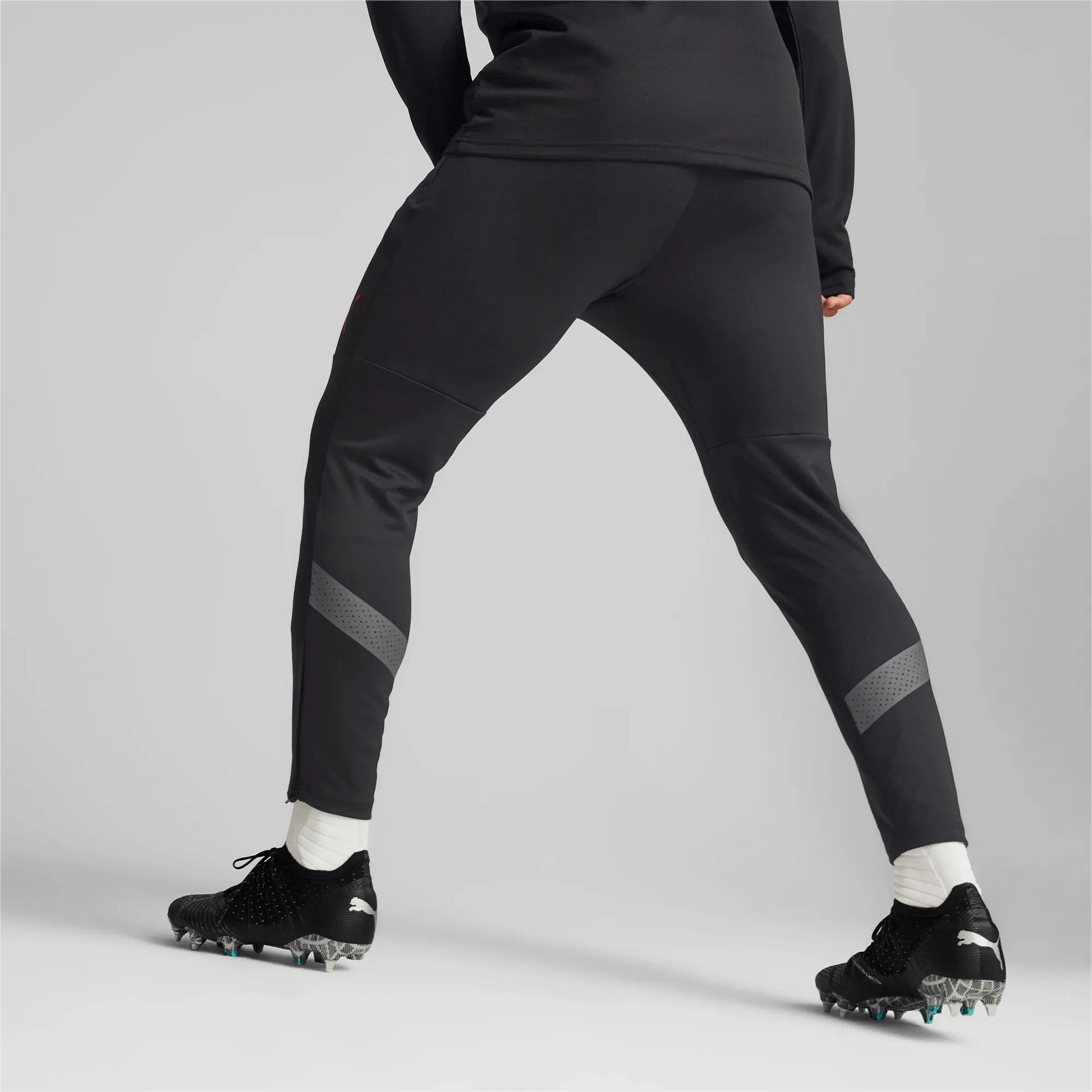 Puma 2022-23 AC Milan Training Pants - Black-Red (Model - Back)