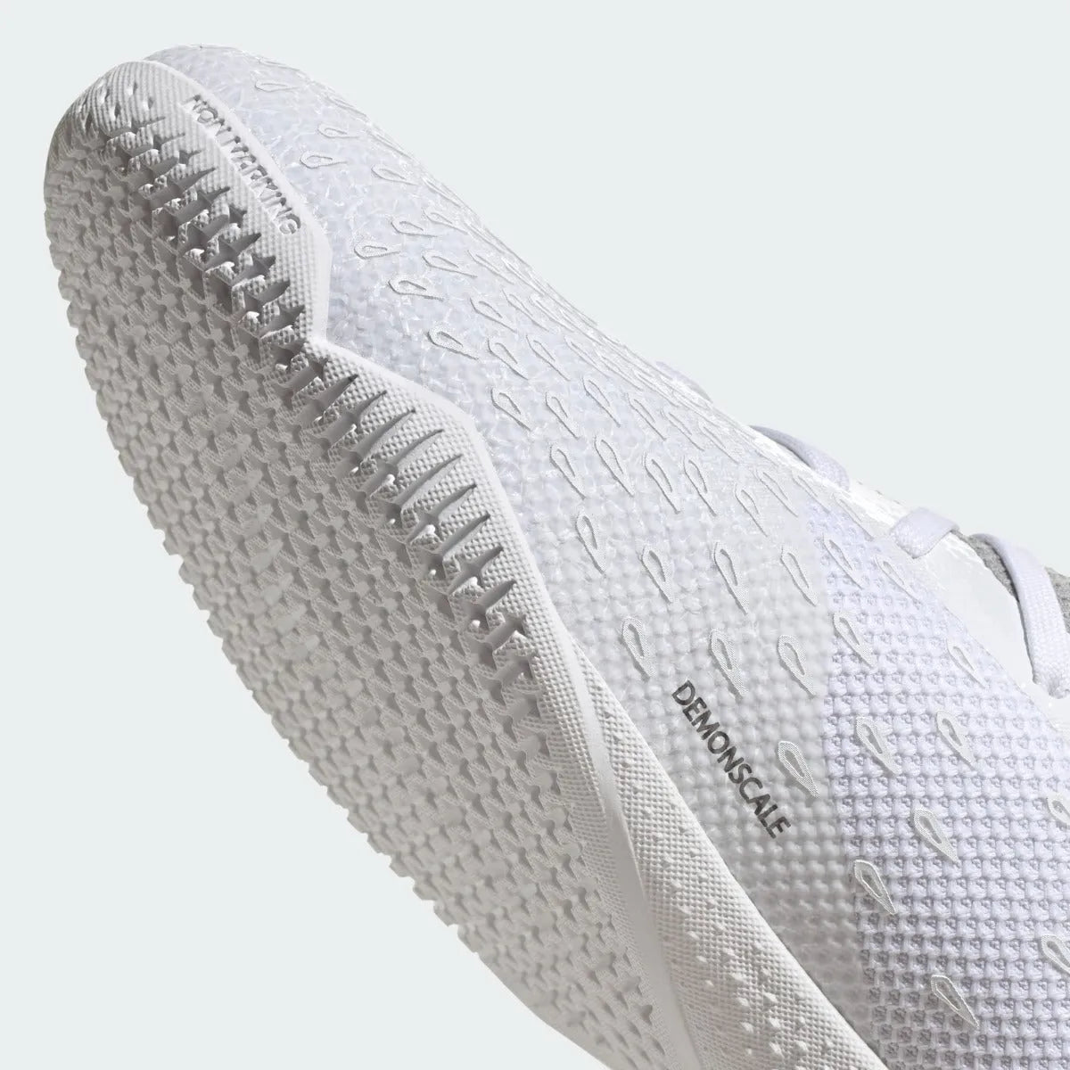 Adidas Predator Freak .3 IN - White-Iron Metallic (Detail 2)