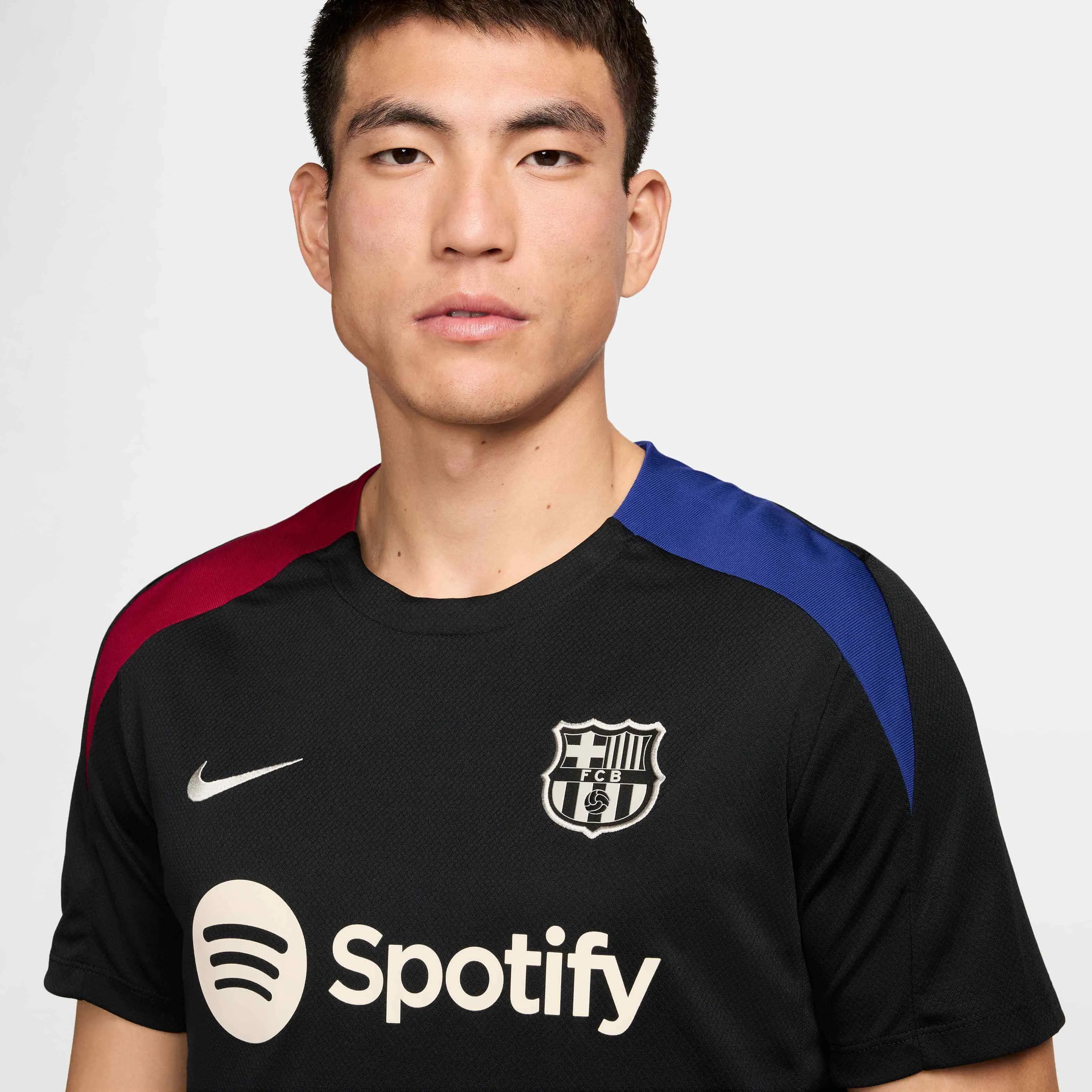 Nike 2024-25 Barcelona Men's Strike Top (Detail 1)