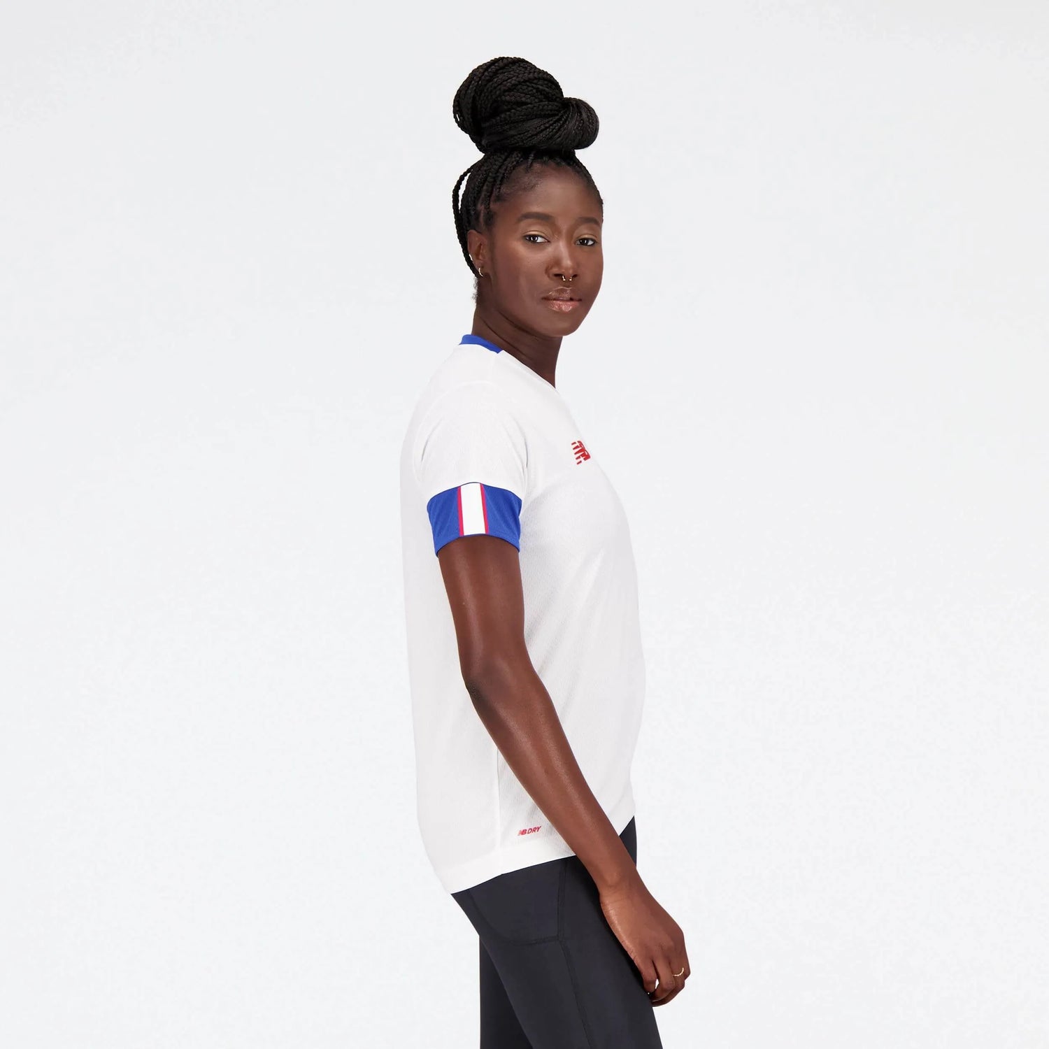 New Balance 2022-23 Women's Costa Rica Away Jersey - White (Model - Side)