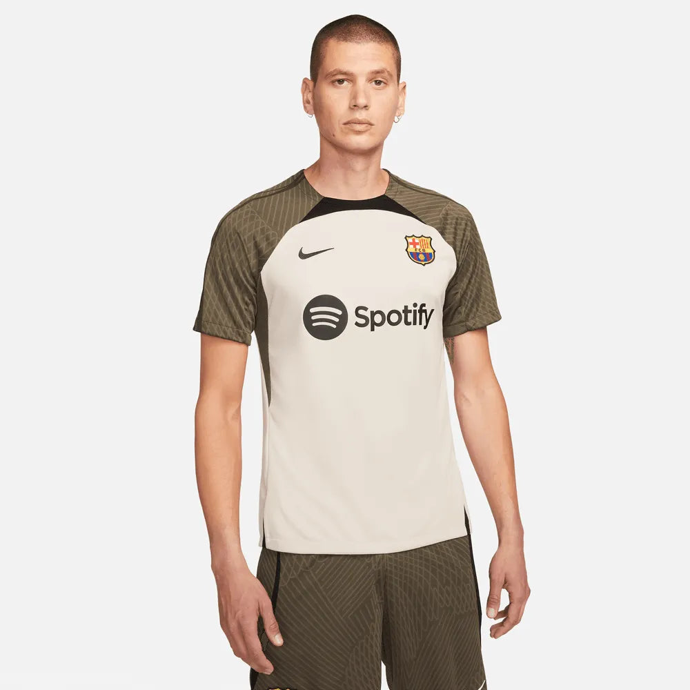 Nike 2023-24 Barcelona Men's DF Strike Top (Model - Front)