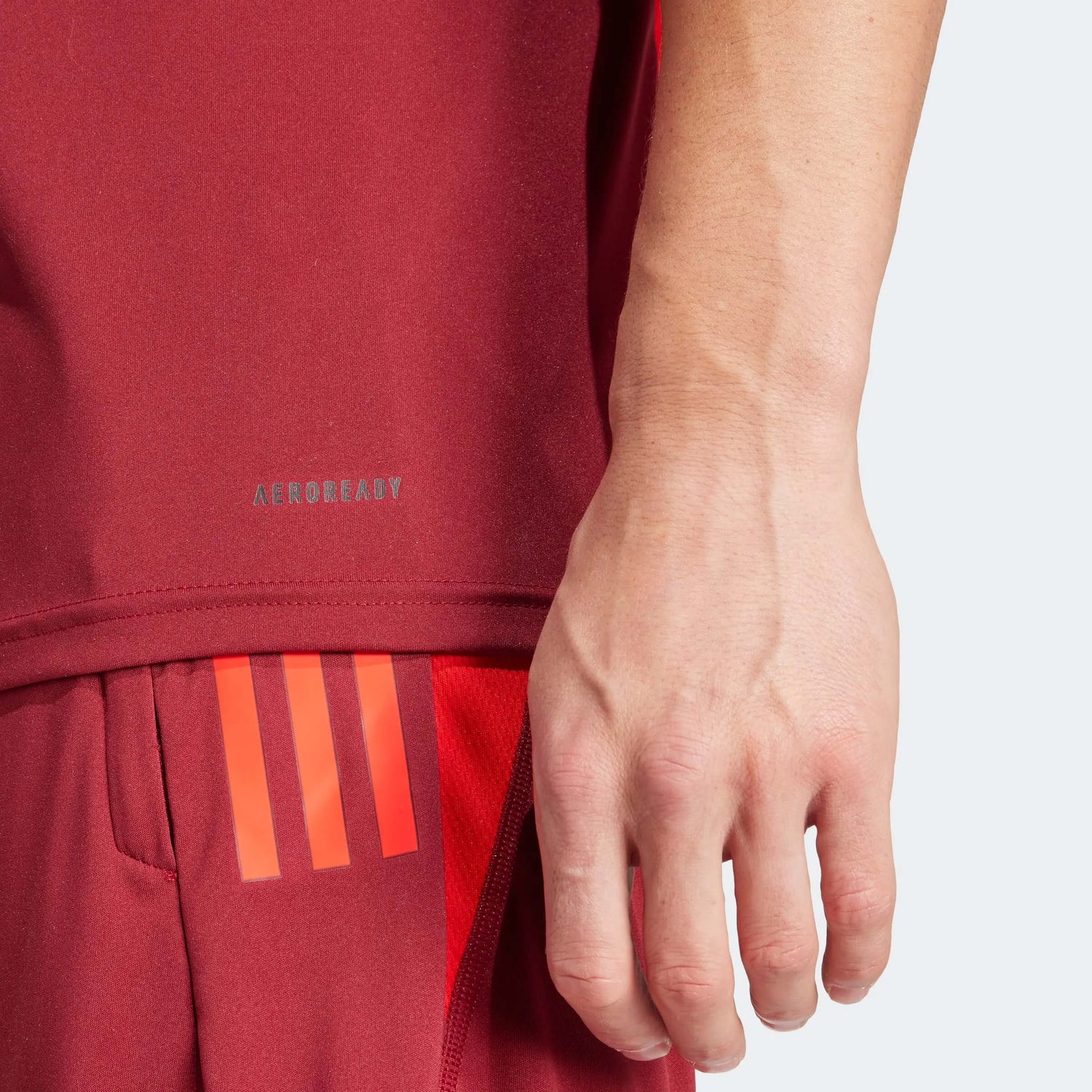 adidas 2023-24 Manchester United Men's EU Training Jersey (Detail 2)