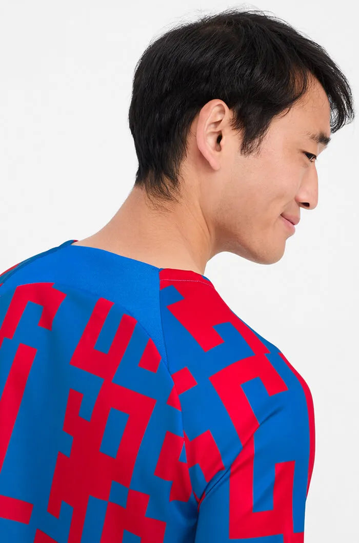 Nike 2022-23 FC Barcelona Pre-Match Jersey - Signal Blue-Red (Detail 2)
