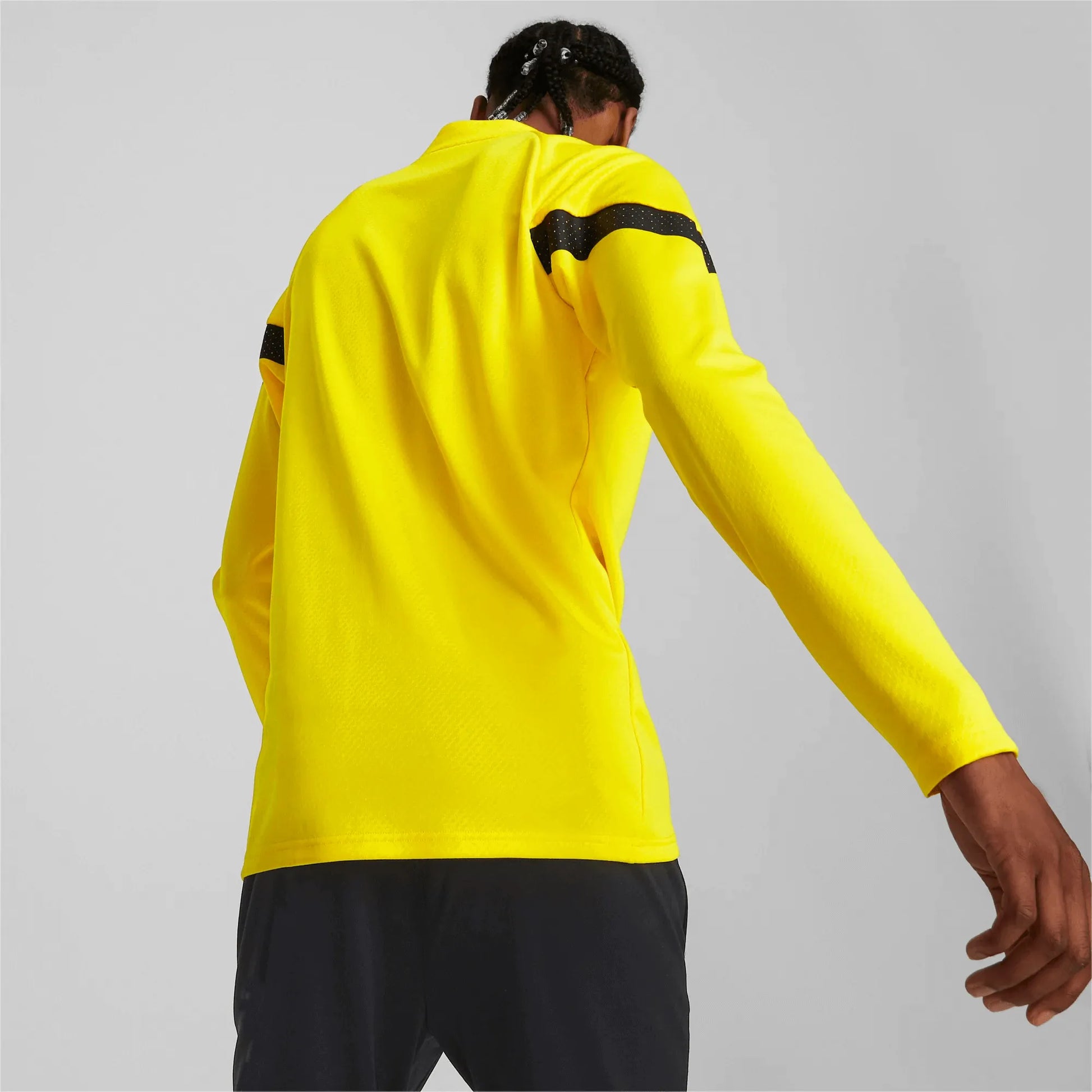 Puma 2022-23 Borussia Dortmund Quarter Zip Top - Cyber Yellow (Model - Back)