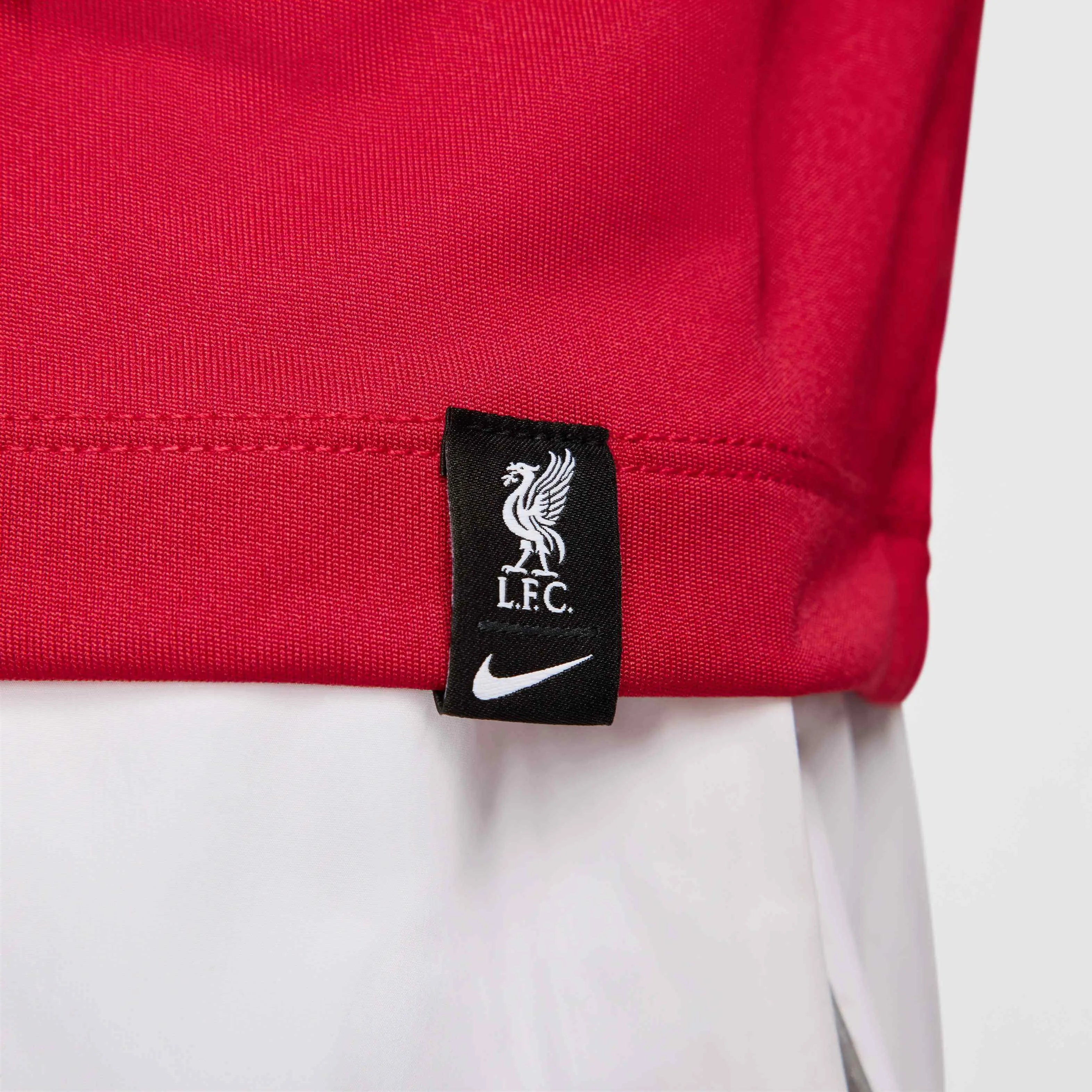 Nike 2024-25 Liverpool Men's rLGND Tee (Detail 3)