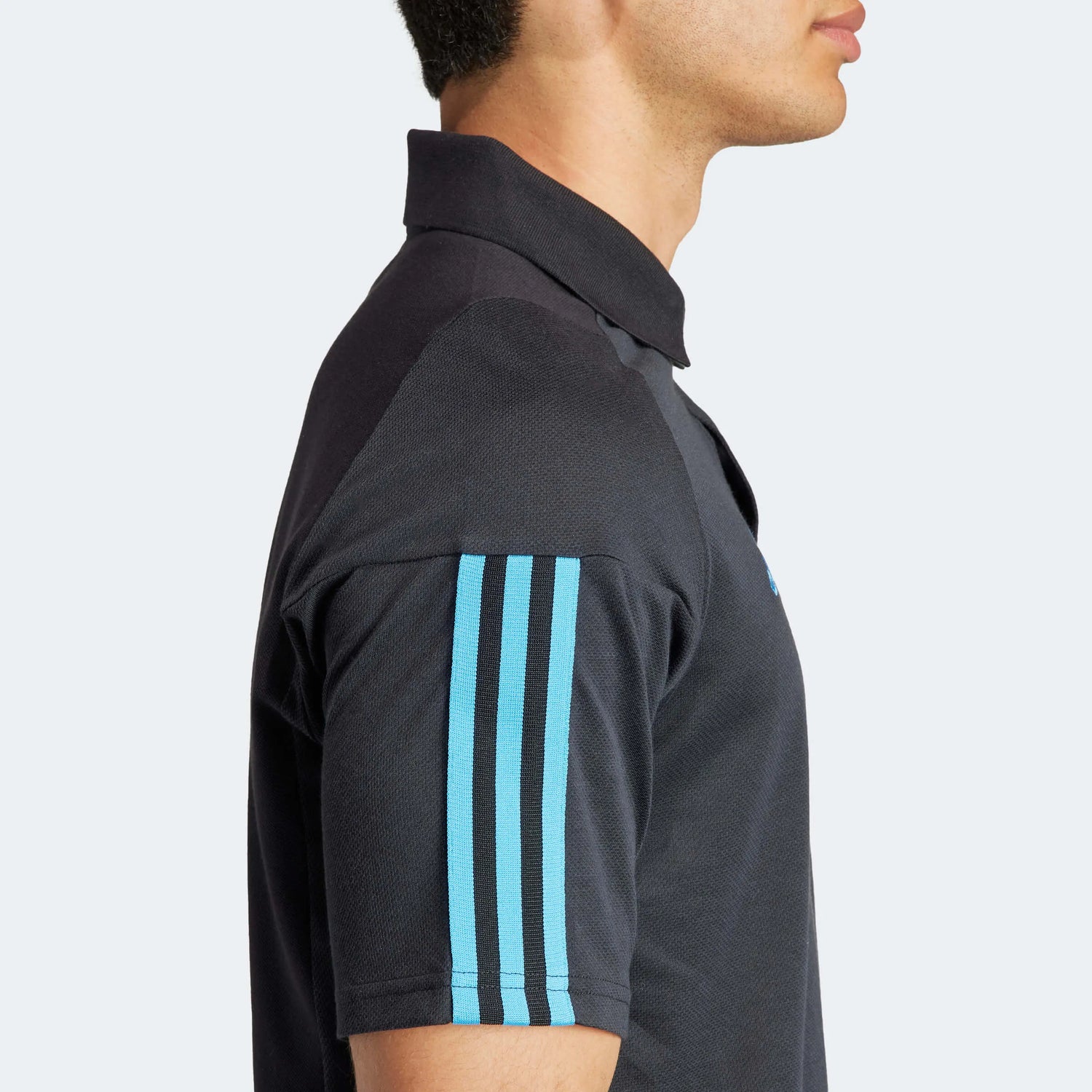 adidas 2023-24 Arsenal Men's Training Polo Shirt (Detail 2)