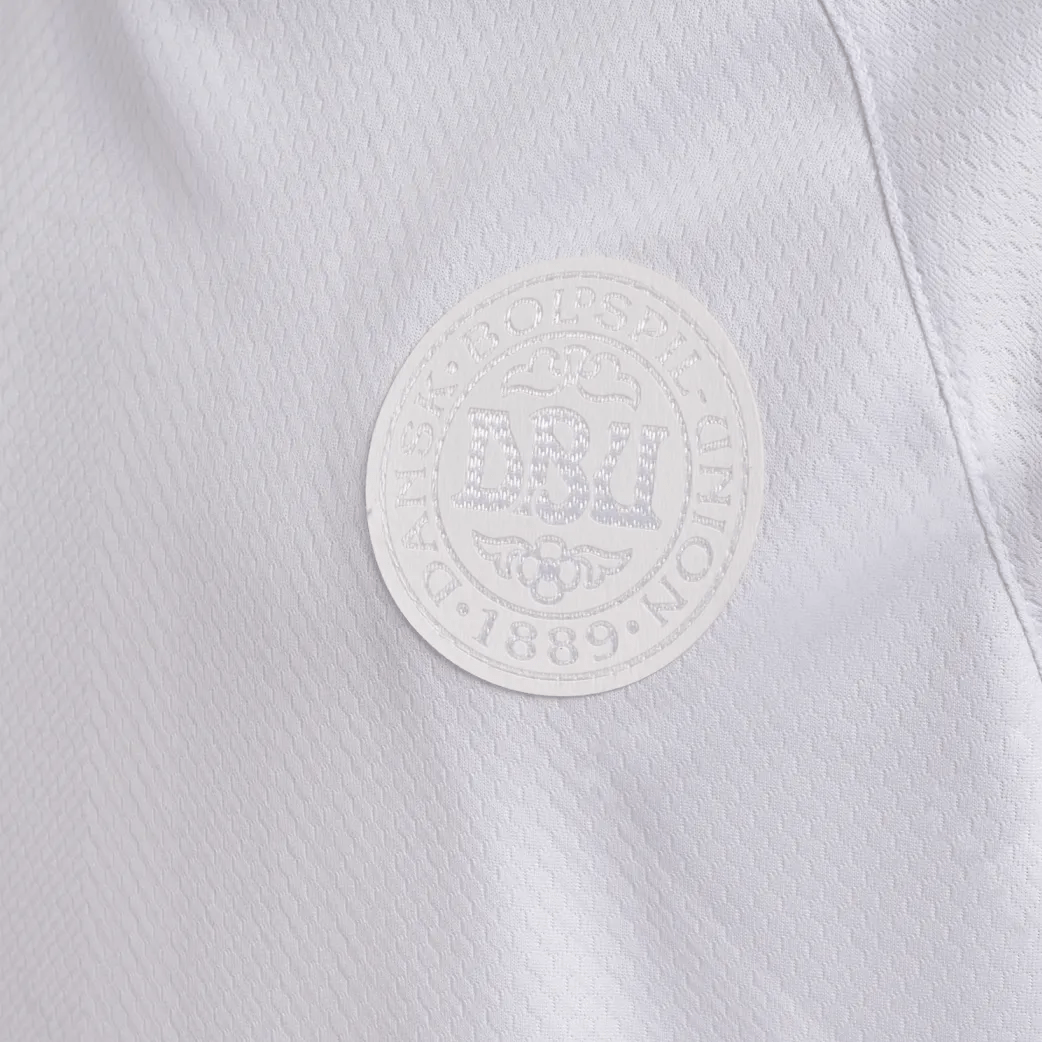 Hummel 2022-23 Denmark Youth Away Jersey - White (Detail 3)