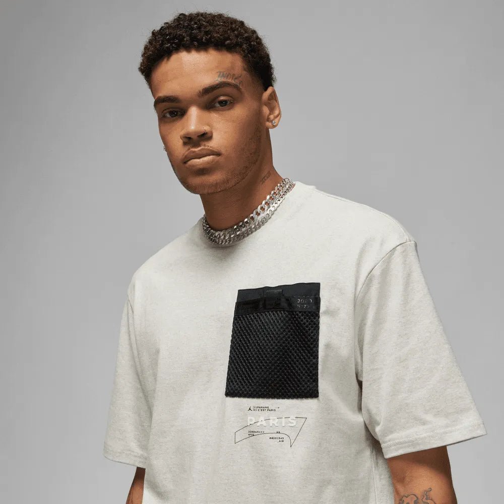 Jordan 2022-23 Paris Saint-Germain Pocket T-Shirt White-Dark Grey (Detail 1)