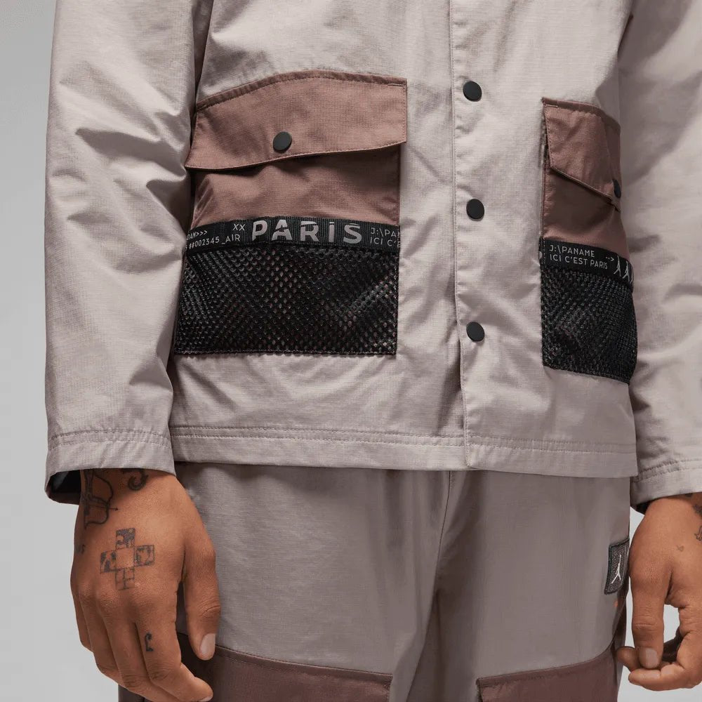 Jordan 2022-23 PSG Woven Jacket - Black-Bright Crimson (Detail 3)