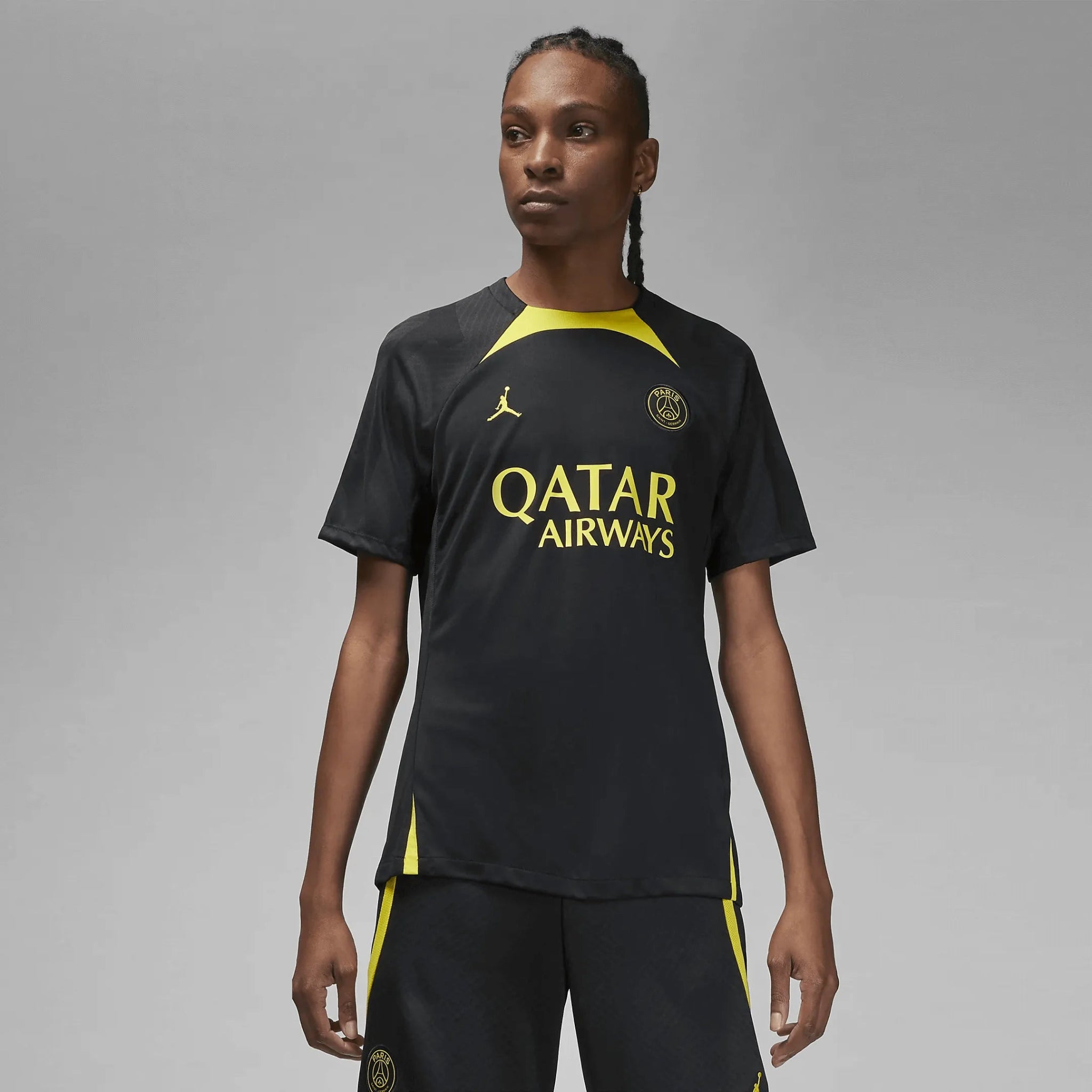 Jordan 2023-24 PSG Men's Strike Drit-Fit Knit Top (Model - Front)