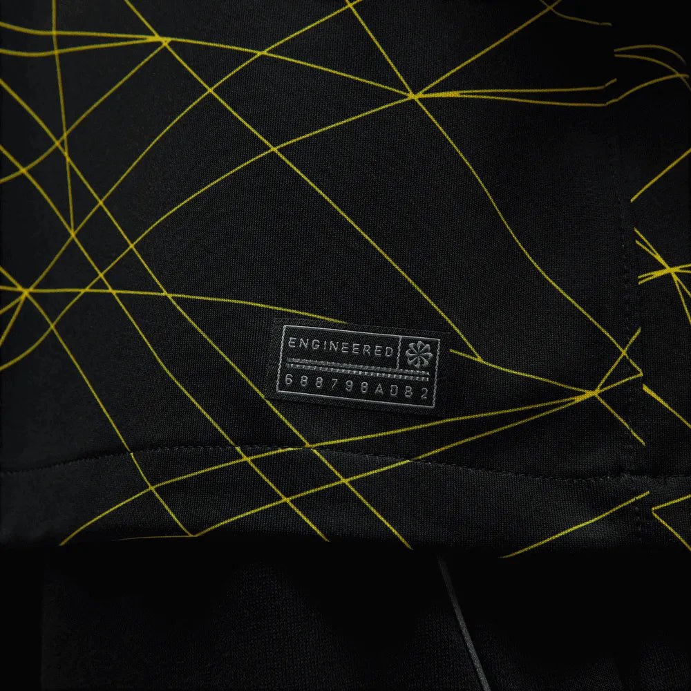 Jordan 2023 Paris Saint-Germain Fourth Jersey - Black-Yellow (Detail 2)