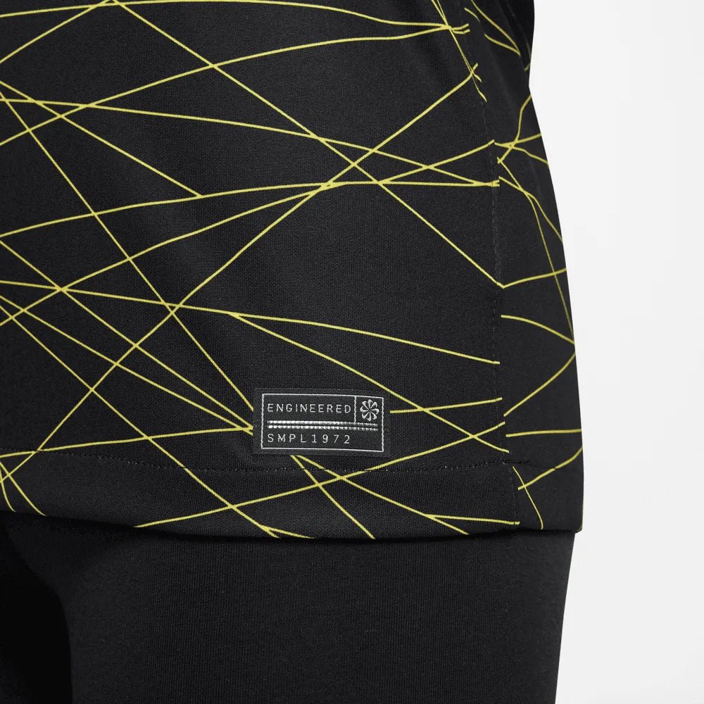 Jordan 2022-23 Paris Saint-German Youth Fourth Jersey - Black-Yellow (Detail 2)