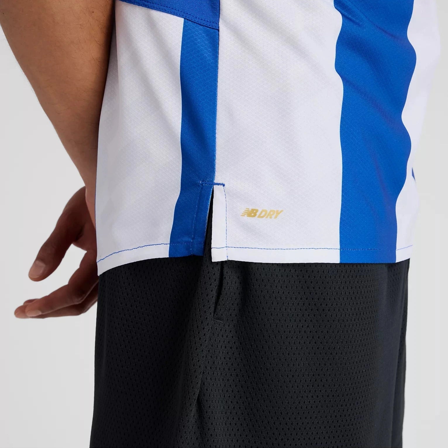New Balance 2025-26 Porto Men's Stadium Home Soccer Jersey (Detail 3)