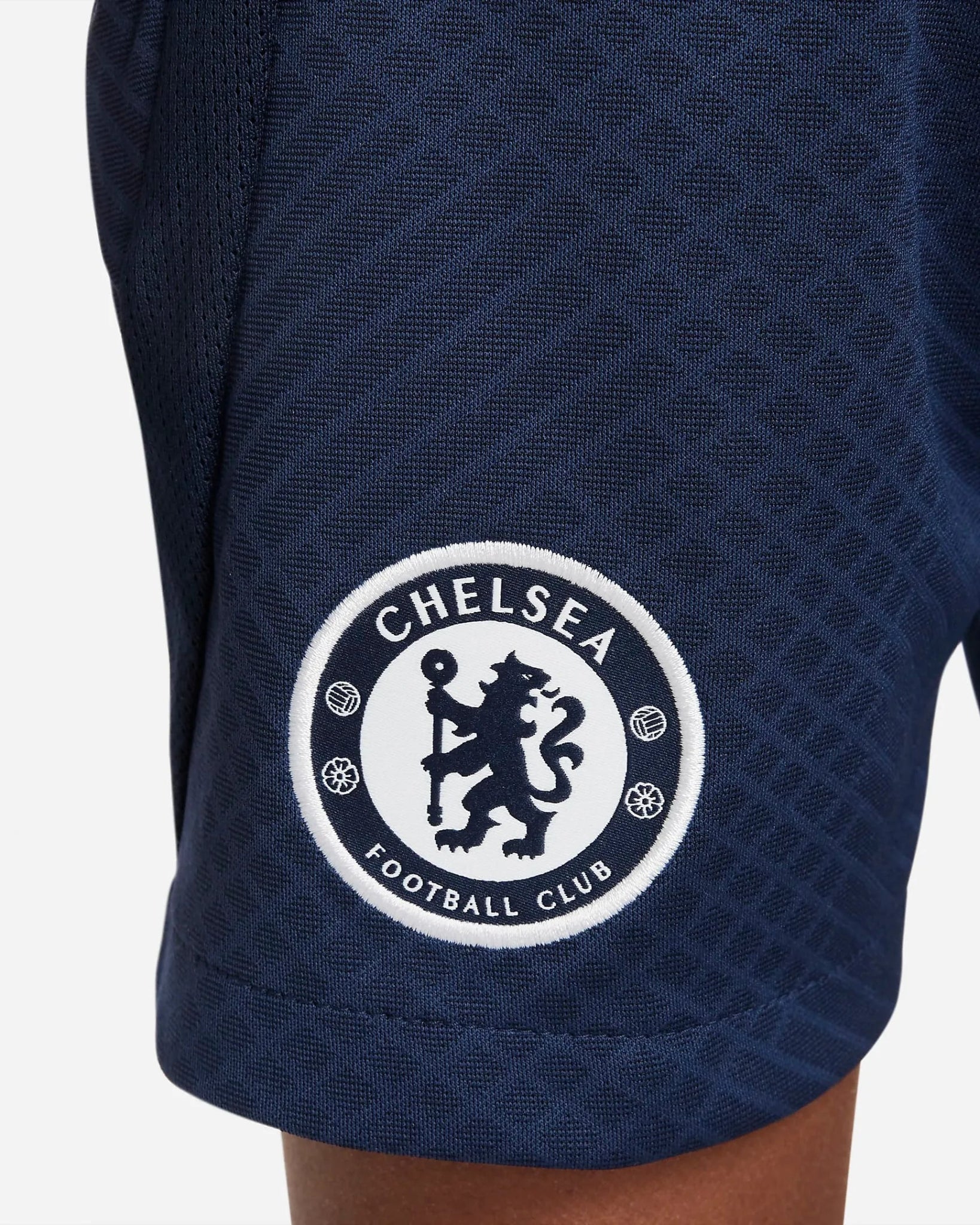 Nike 2022-23 Chelsea Youth Strike Shorts - College Navy-White