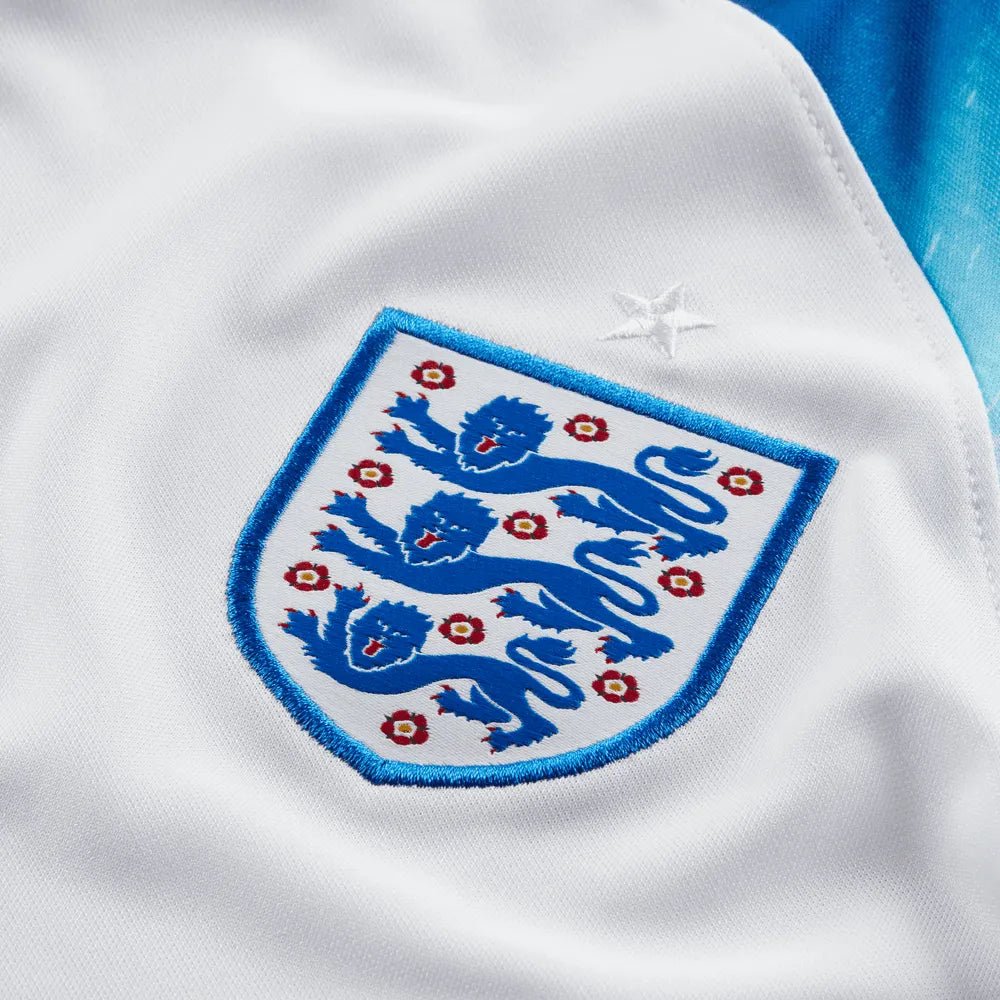 Nike 2022-23 England Women's Home Jersey - White-Blue