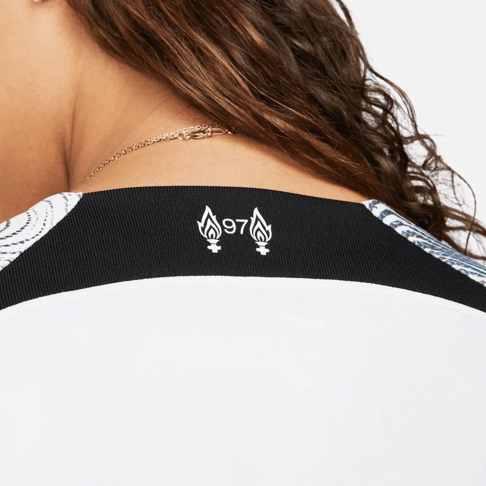 Nike 2022-23 Liverpool Away Jersey (Detail 2)
