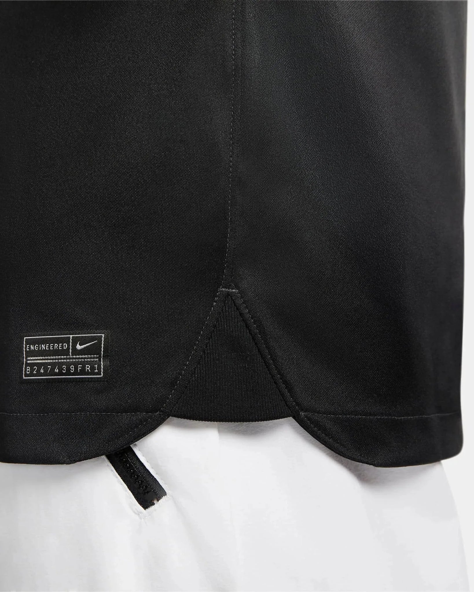 Nike 2022-23 Liverpool Goalkeeper Jersey - Black