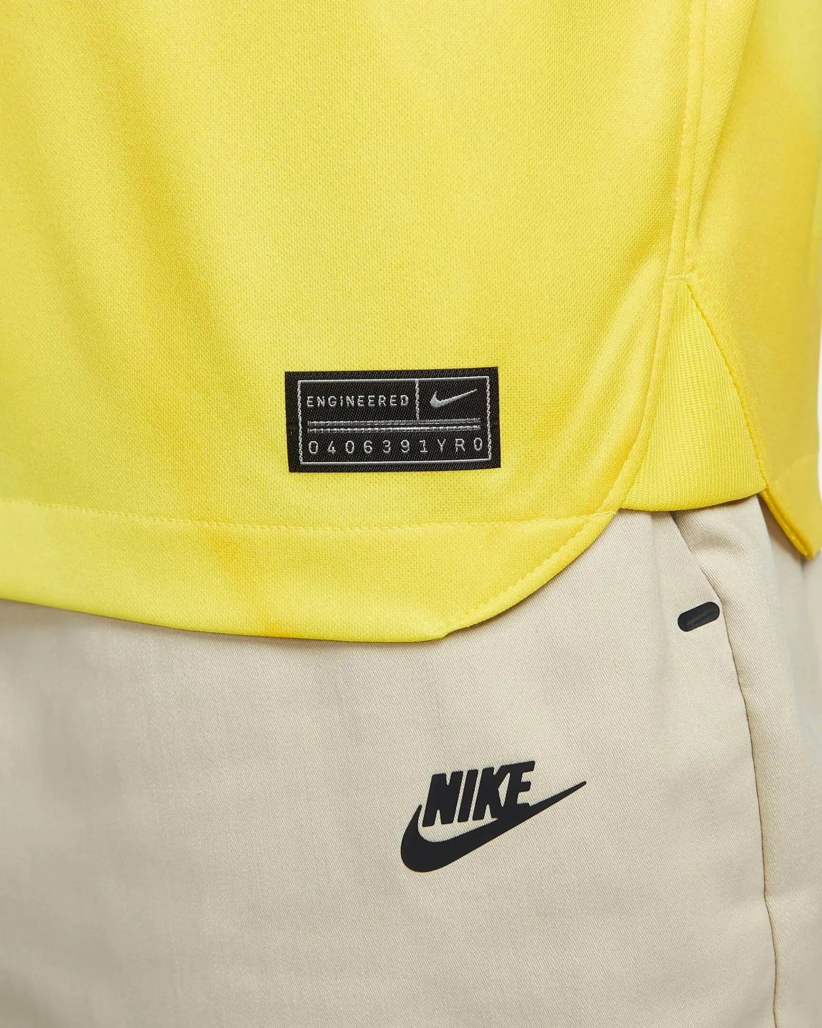 Nike 2022-23 Tottenham Goalkeeper Jersey - Yellow