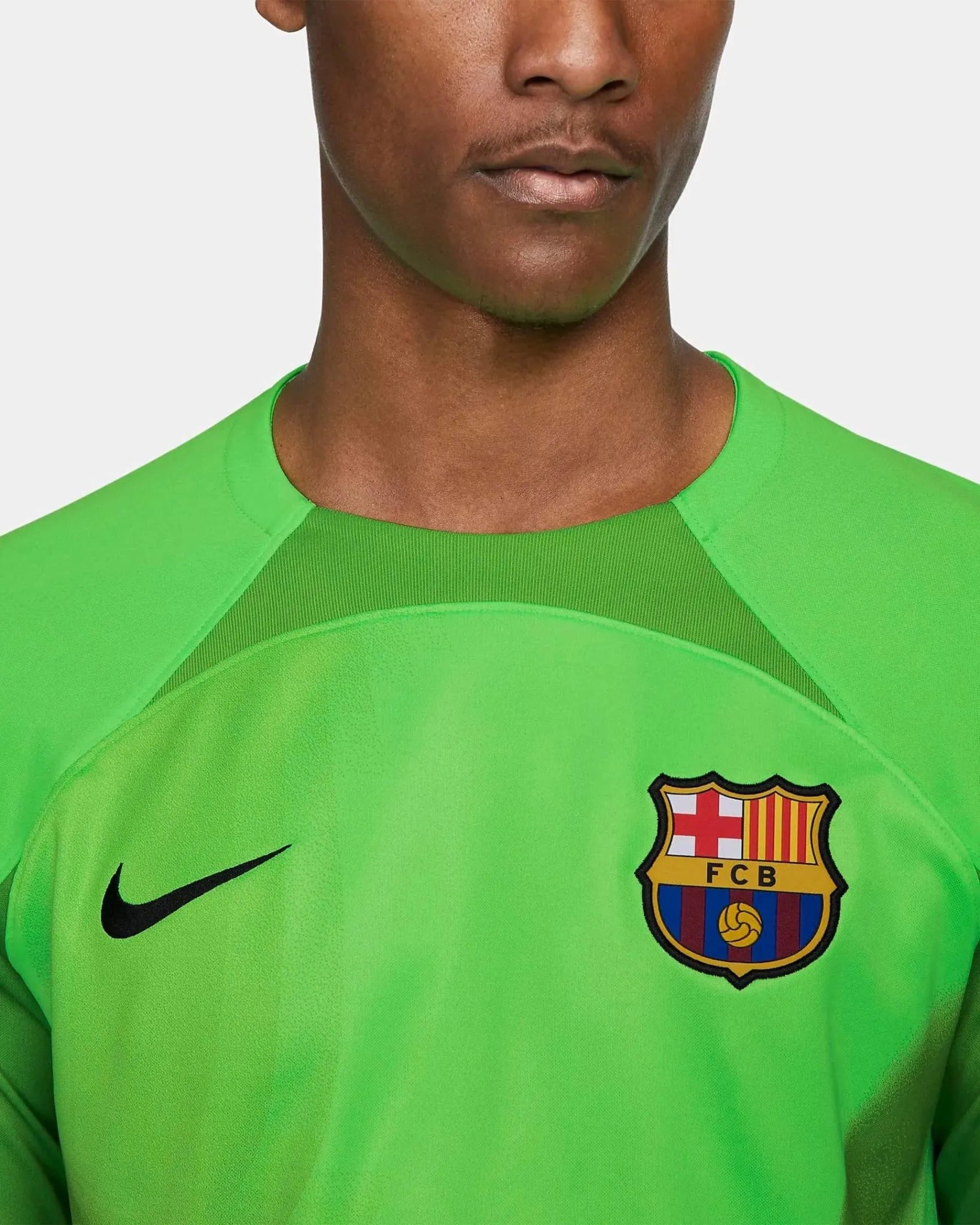 Nike 2022/23 Barcelona Goalkeeper Stadium Jersey Green