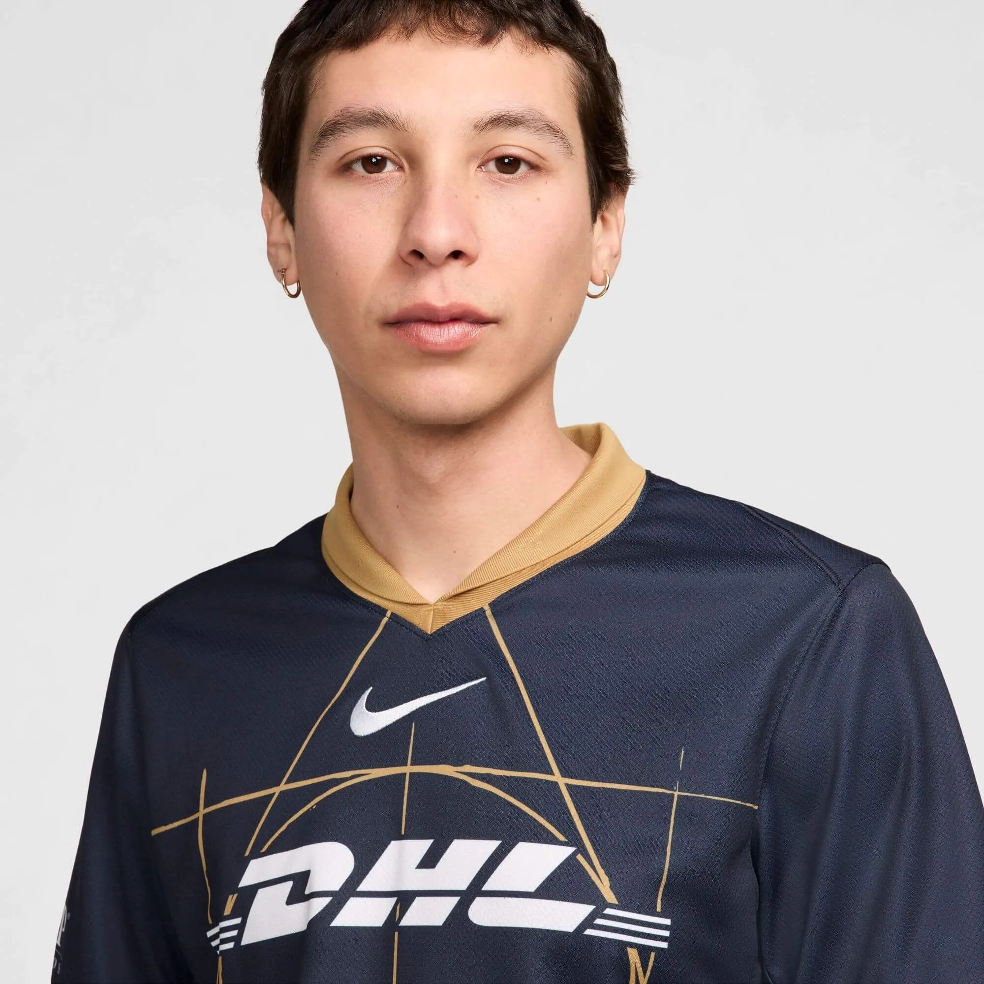 Nike 2024-25 Pumas Men's Stadium Away Jersey (Detail 1)