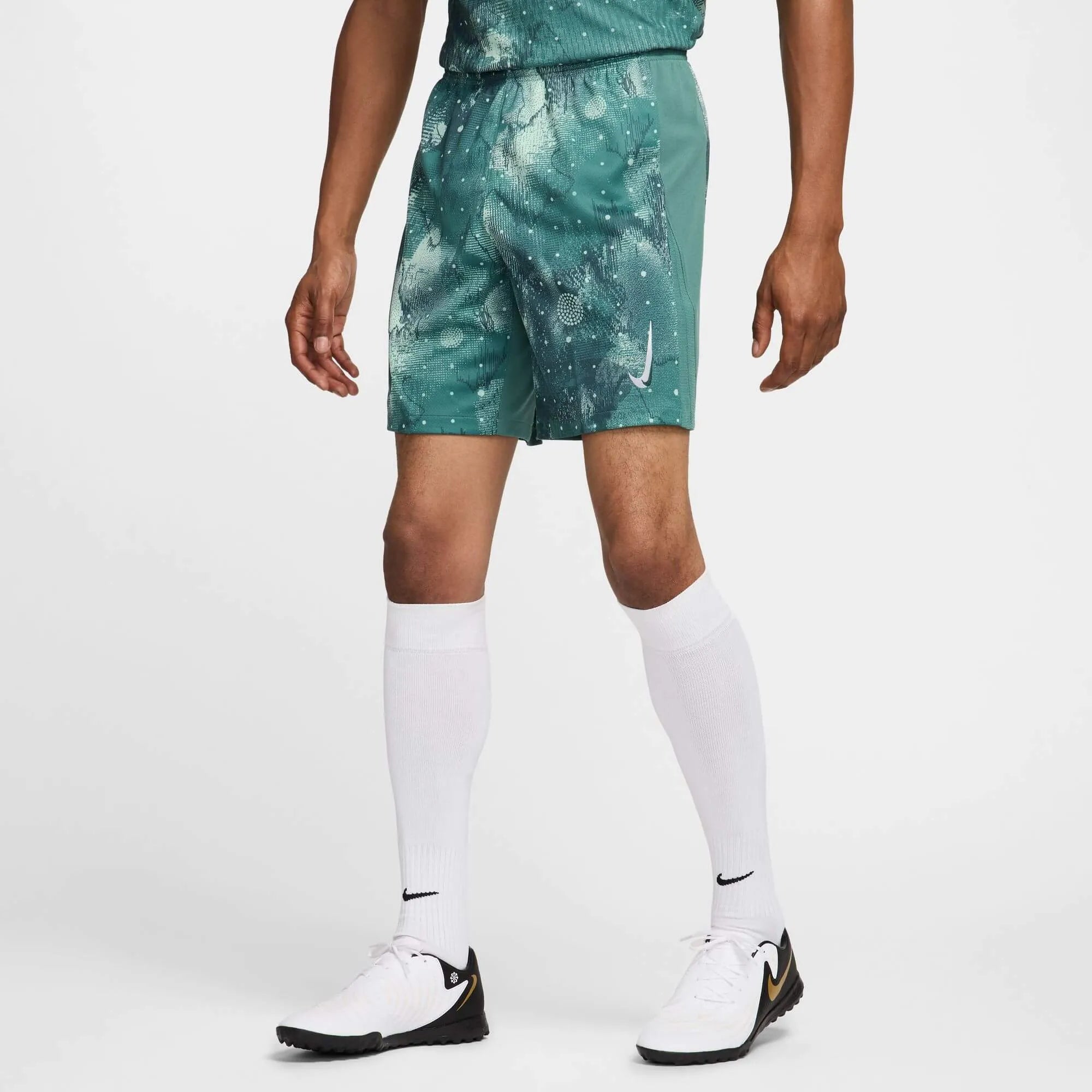 Nike 2024-25 Tottenham Men's Stadium Third Shorts