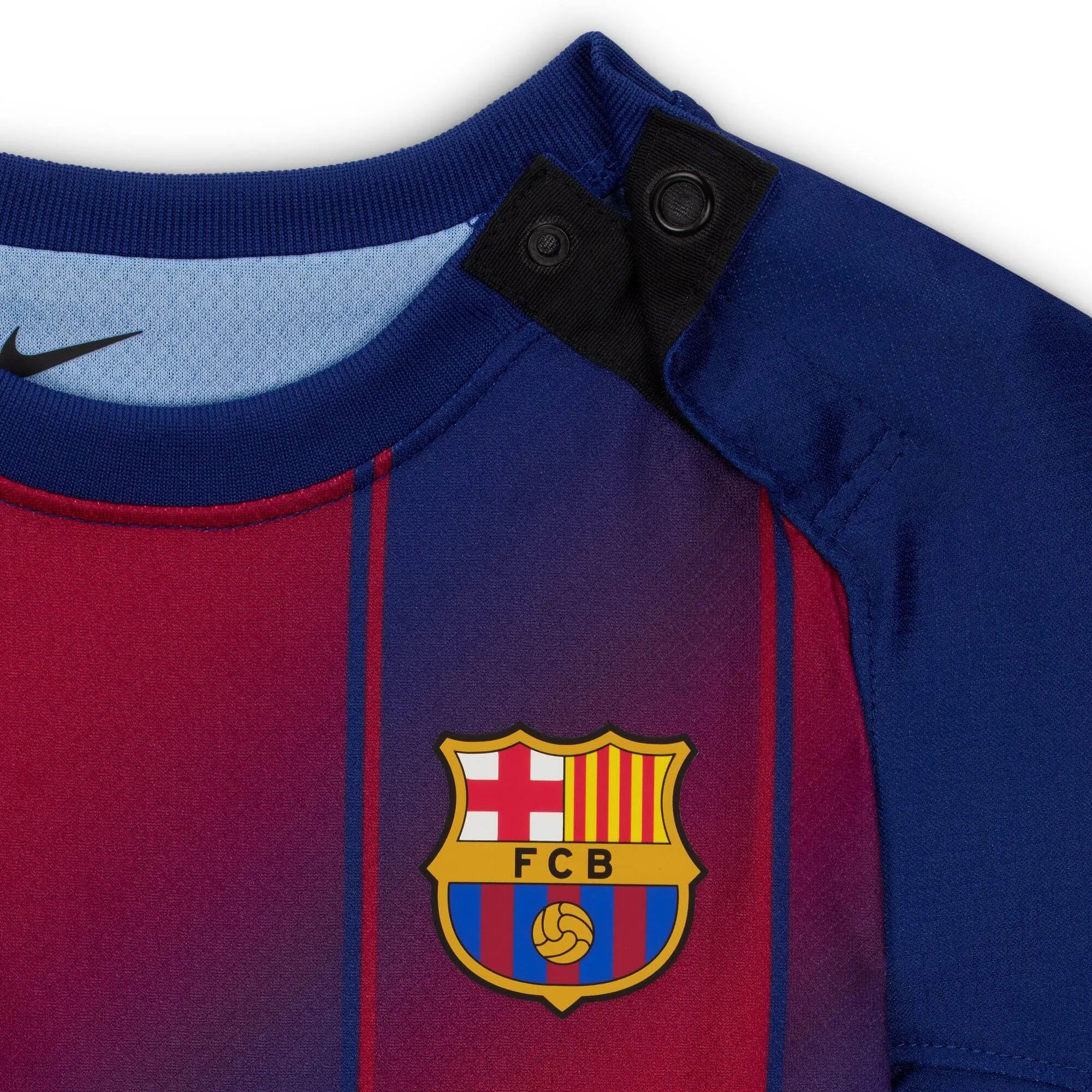 Nike 2025-26 Barcelona Infant Home Kit (Detail 1)