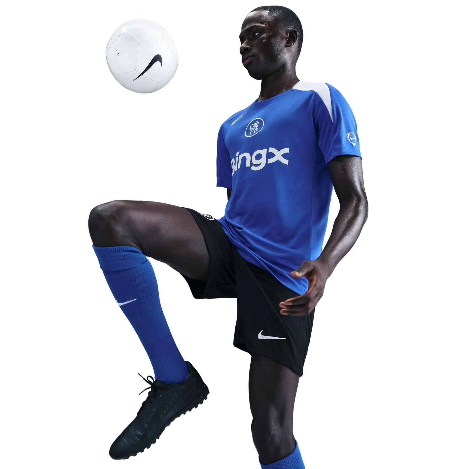 Nike 2025-26 Chelsea Men's DF Strike Top Game Royal/Game Royal/Field Silver (Model - Side)