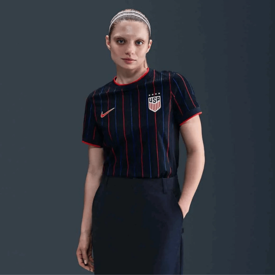 Nike 2025 USA Women's 4-Star Authentic Away Soccer Jersey (Model - Front)